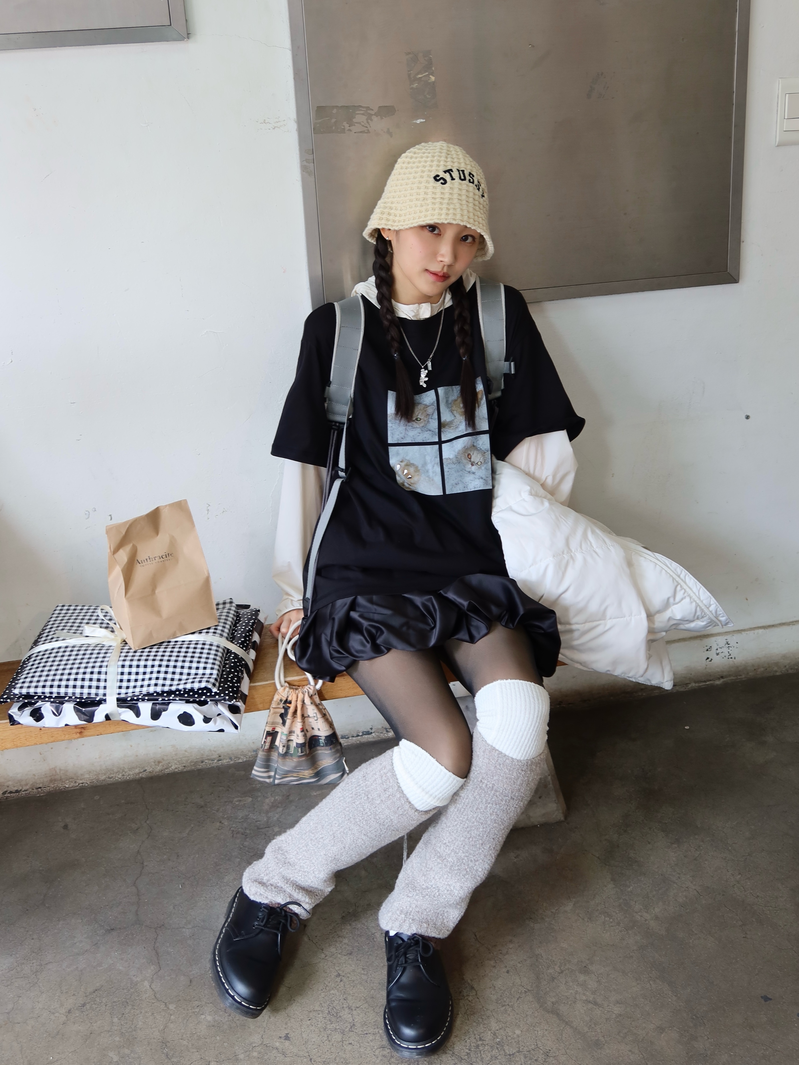 GIMMETHEYOUNG G_Love Cat T-Shirt_S  BLack, Dr. Martens 1461 WS Black Smooth 착용 스타일 - 1