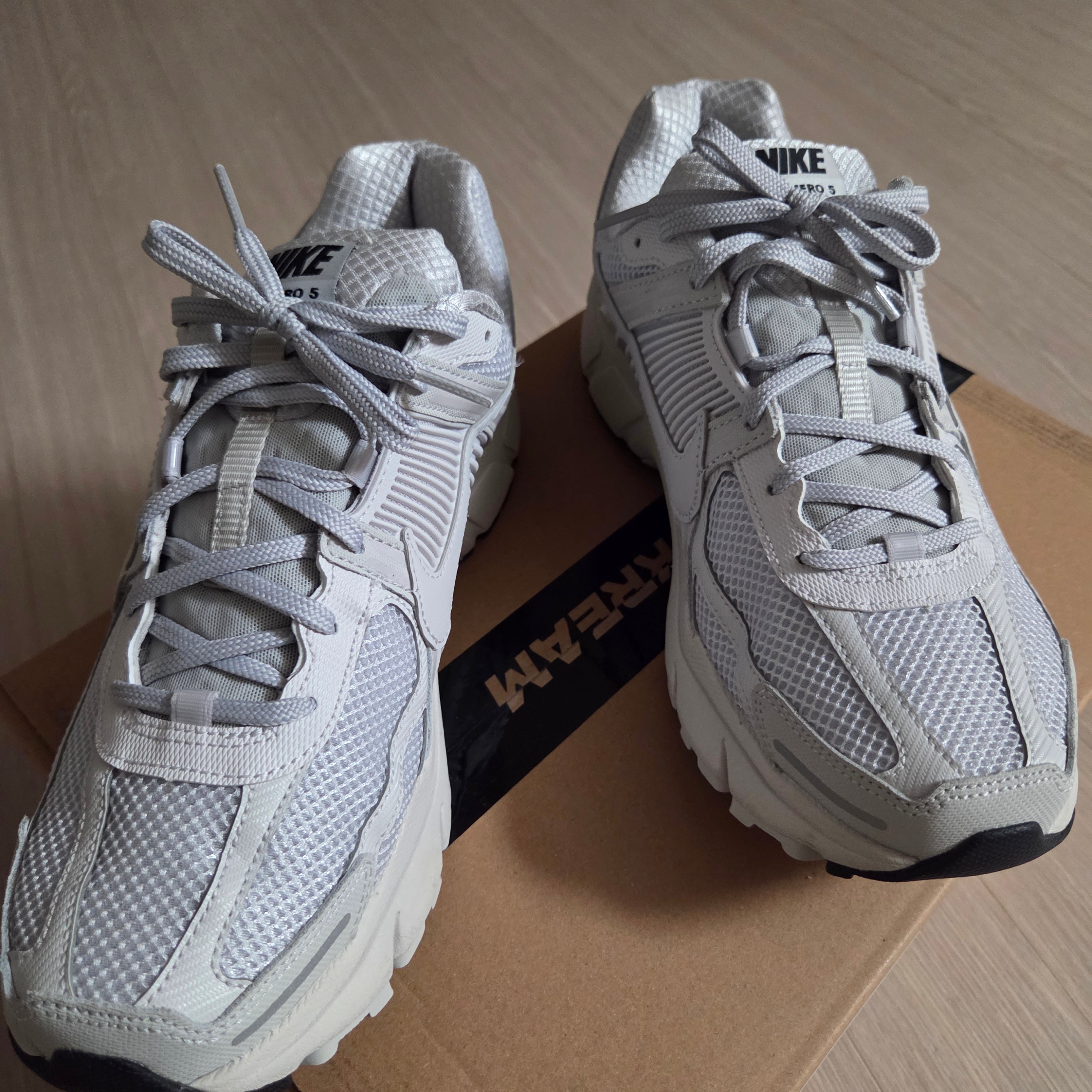 Nike Zoom Vomero 5 SP Vast Grey 2023 착용 스타일