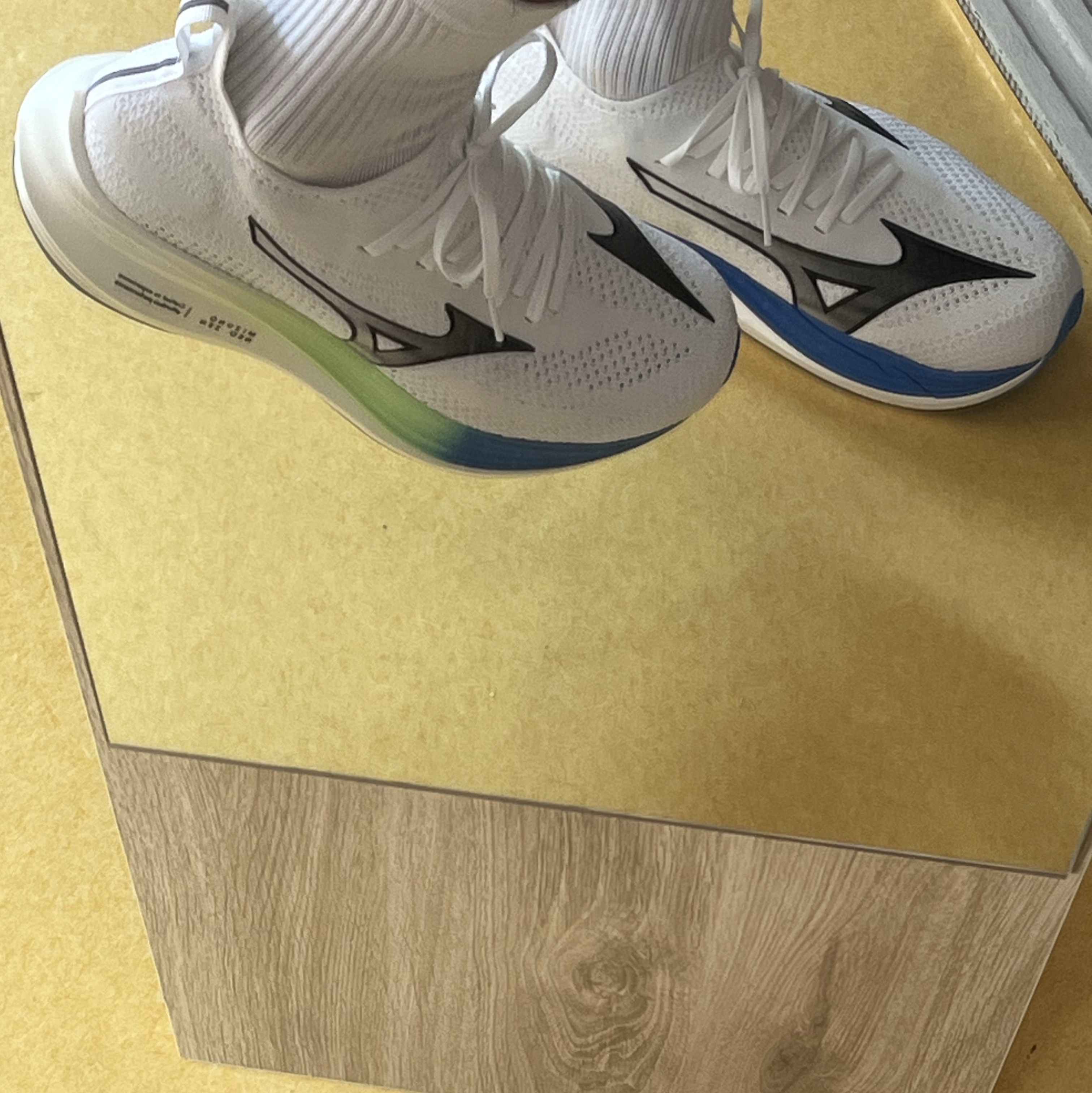 Mizuno Neo Zen White Black 착용 스타일 - 2