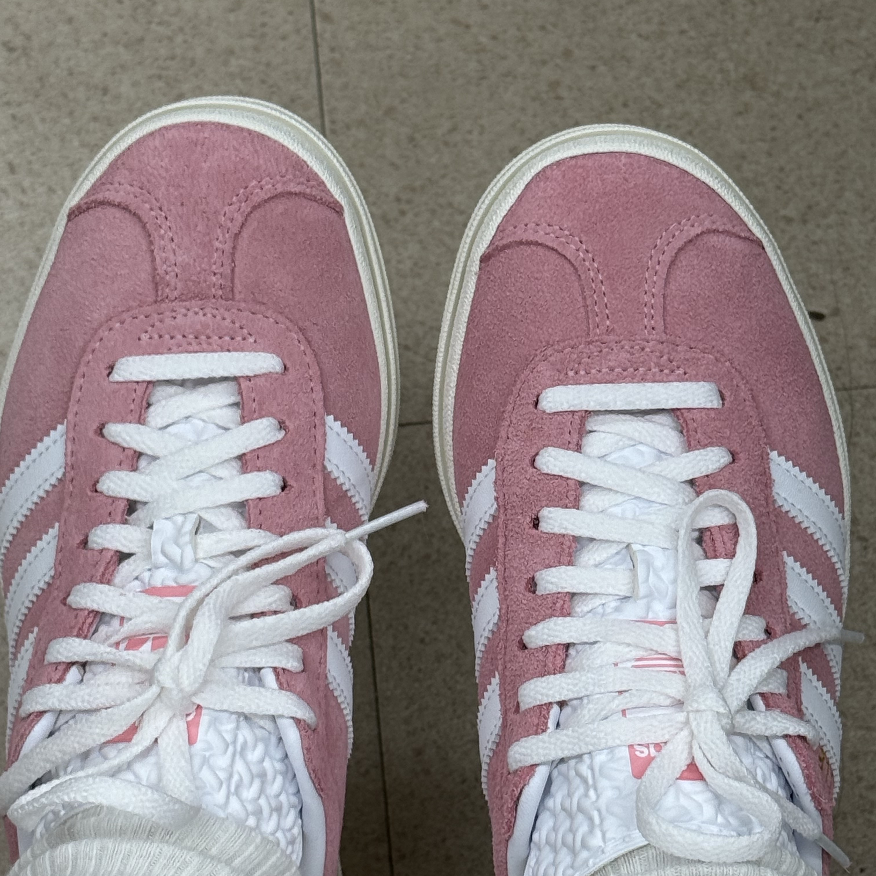 (W) Adidas Gazelle Bold Super Pop 착용 스타일