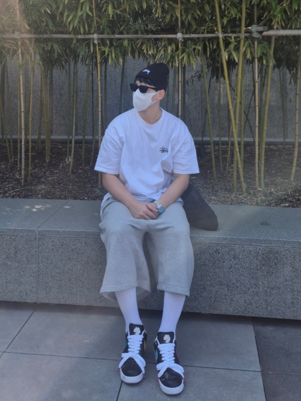 Stussy Stock Cuff Beanie Black, Nike x Peaceminusone Air Force 1 Low Para-Noise 3.0 Black and Multicolor 착용 스타일 - 2