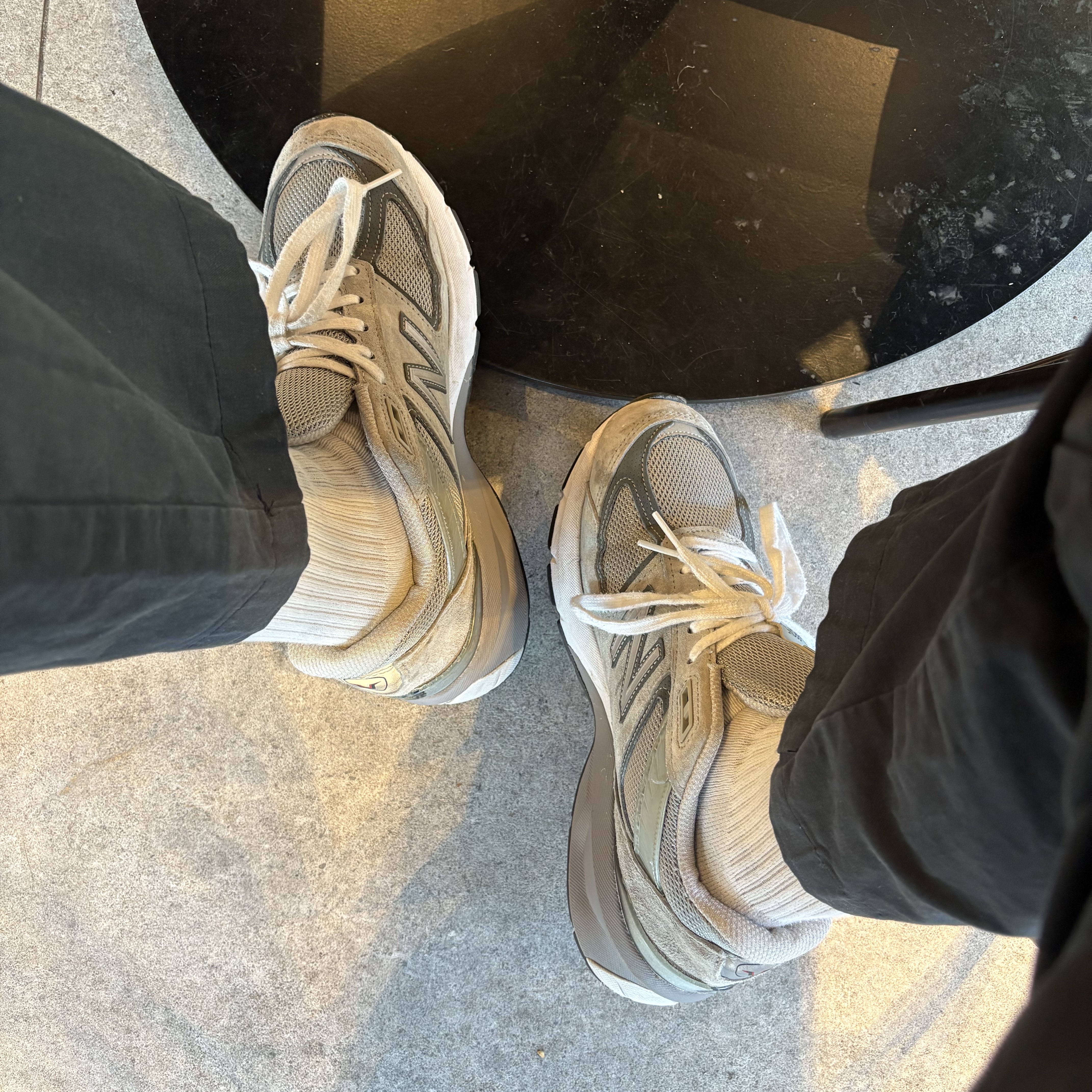 New Balance 990v5 Made in USA Grey - D Standard 착용 스타일