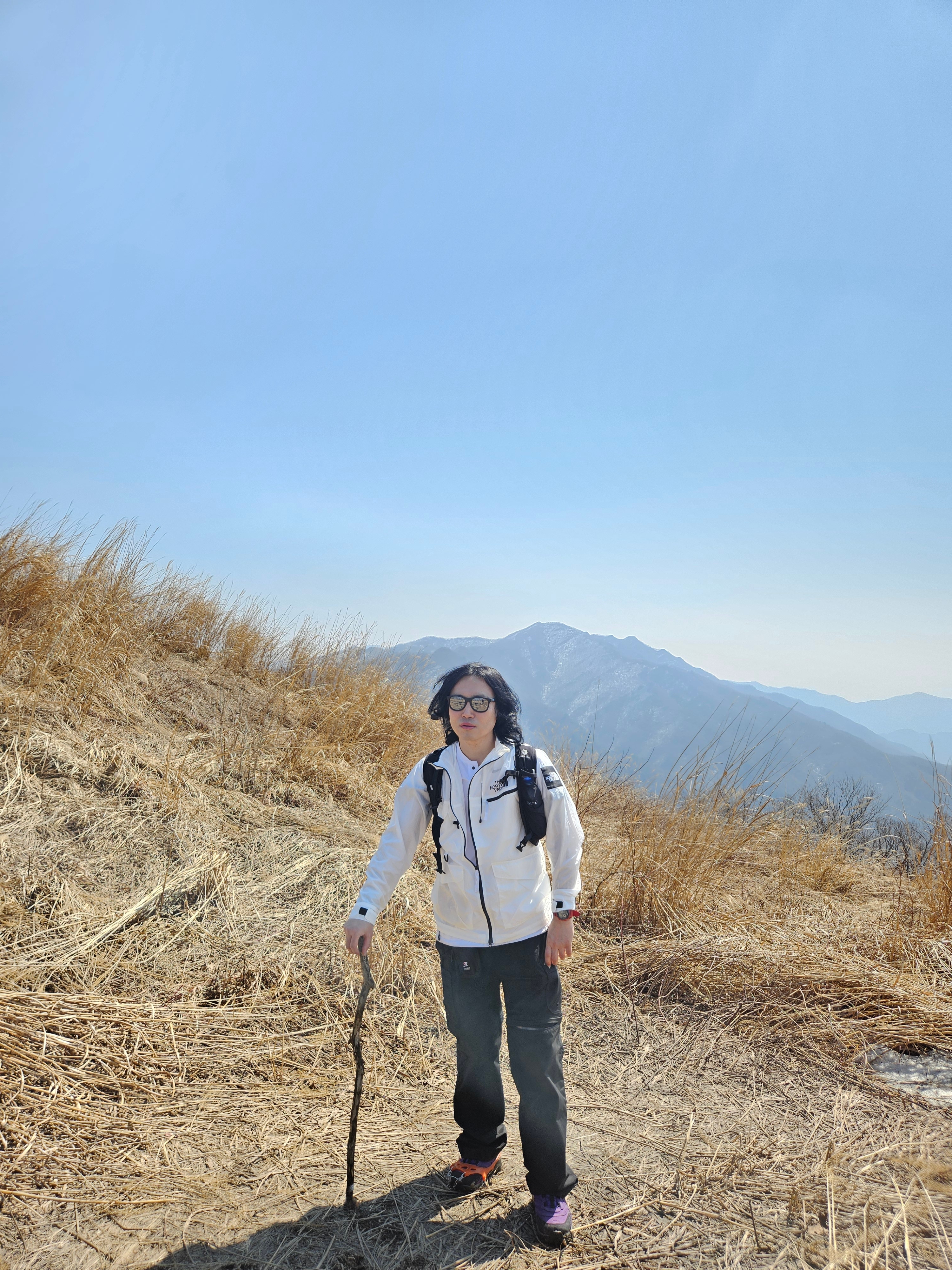 The North Face White Label Sheldon Cargo Jacket White 착용 스타일 - 2