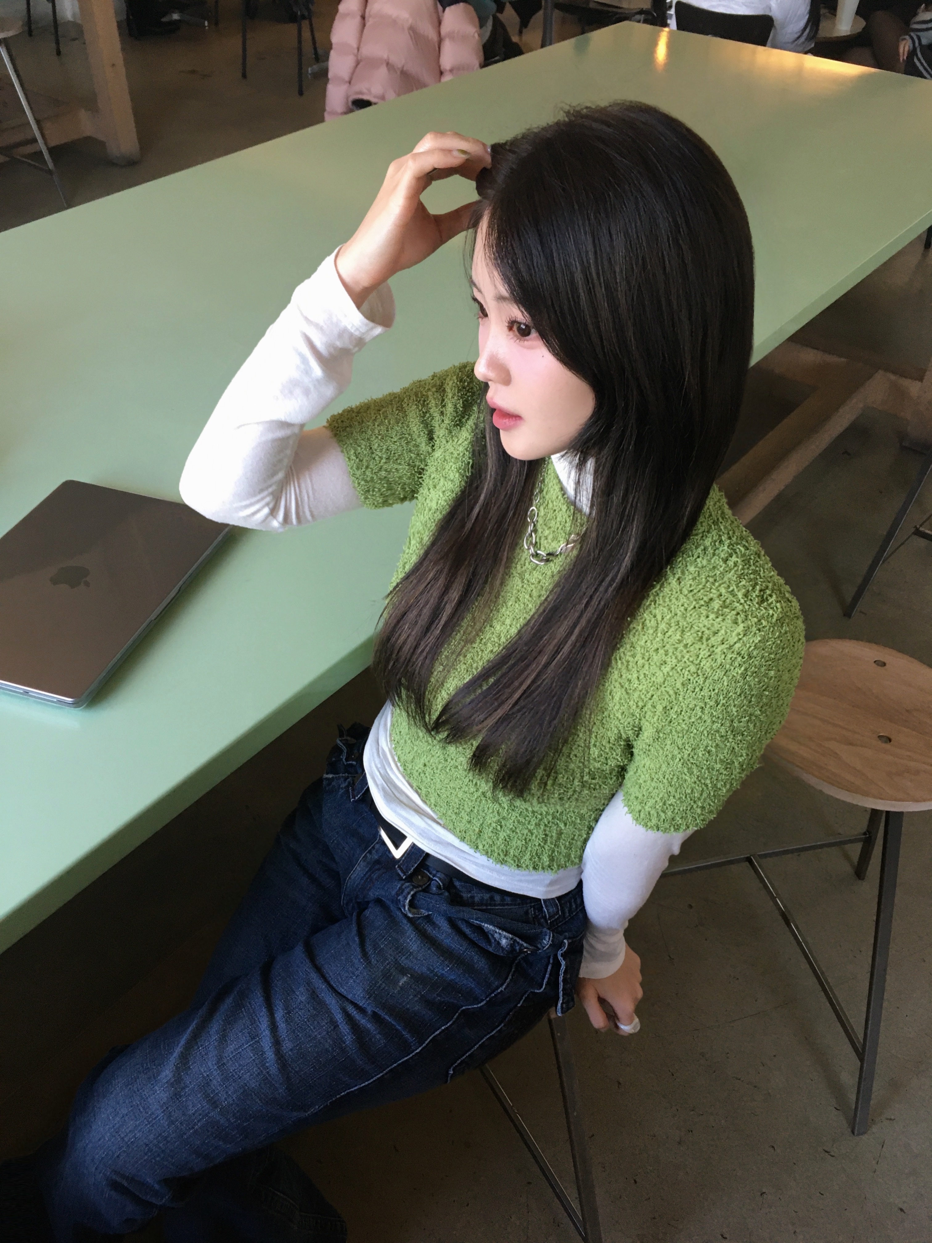 [KREAM 단독] 센티멍 넘버 365 네클리스 키체인 실버, 르 꼬끄 스포르티브 몽펠리에 블랙 착용 스타일 - 3