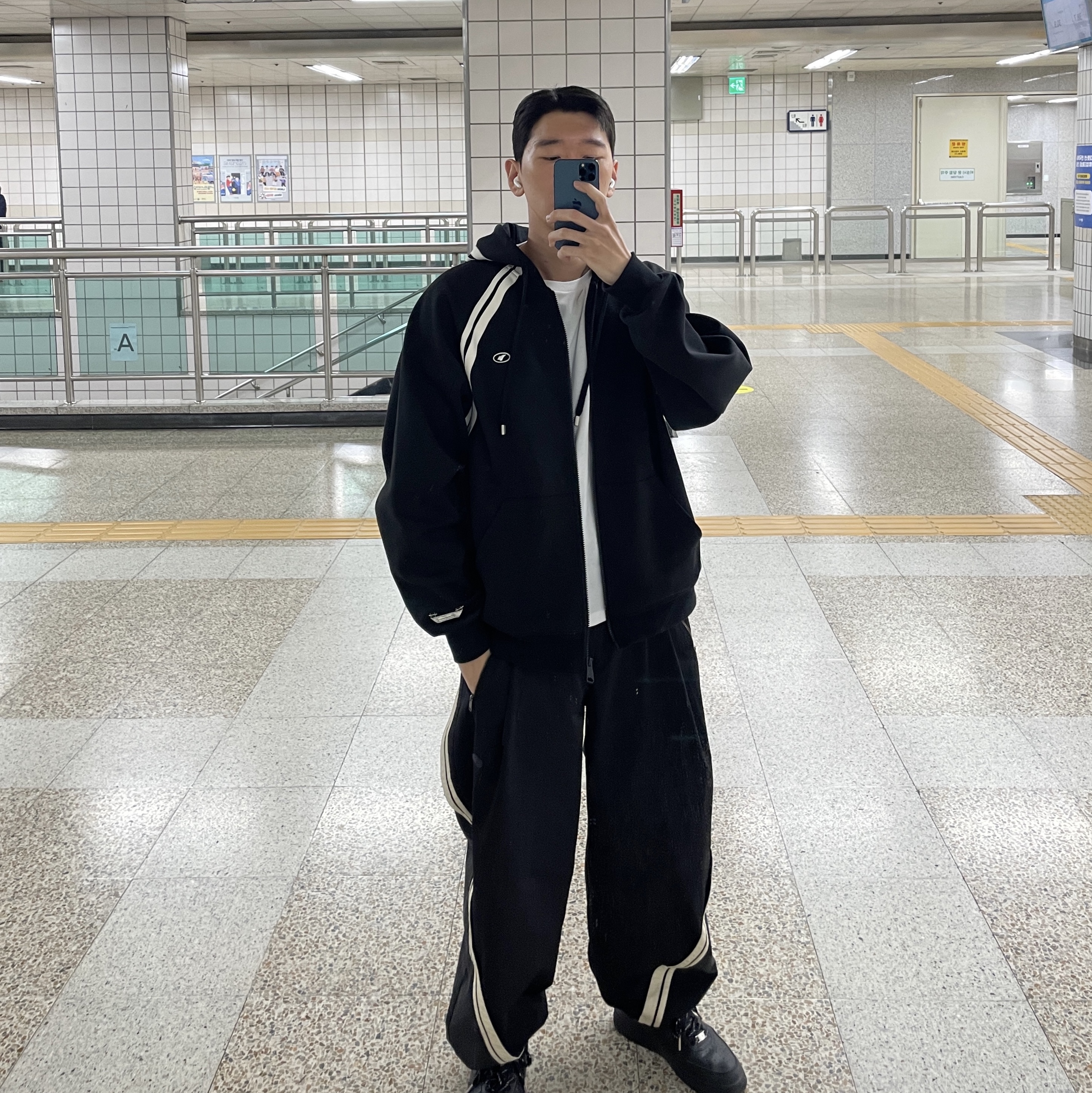 Ader Error Bashar Trousers Noir, Ader Error Bashar Hood Zip-UP Noir 착용 스타일