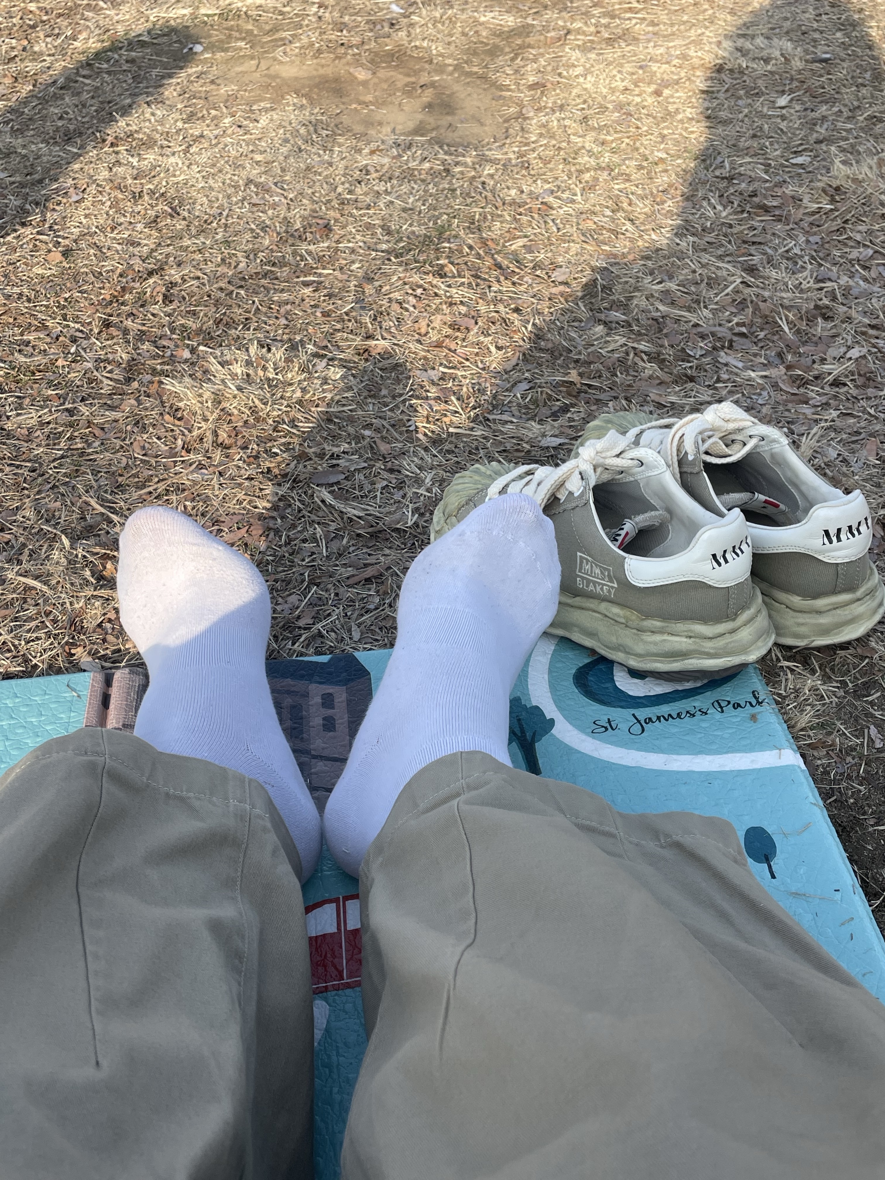 Maison Mihara Yasuhiro Blakey VL OG Sole Canvas Low-top Sneakers Khaki 착용 스타일 - 4