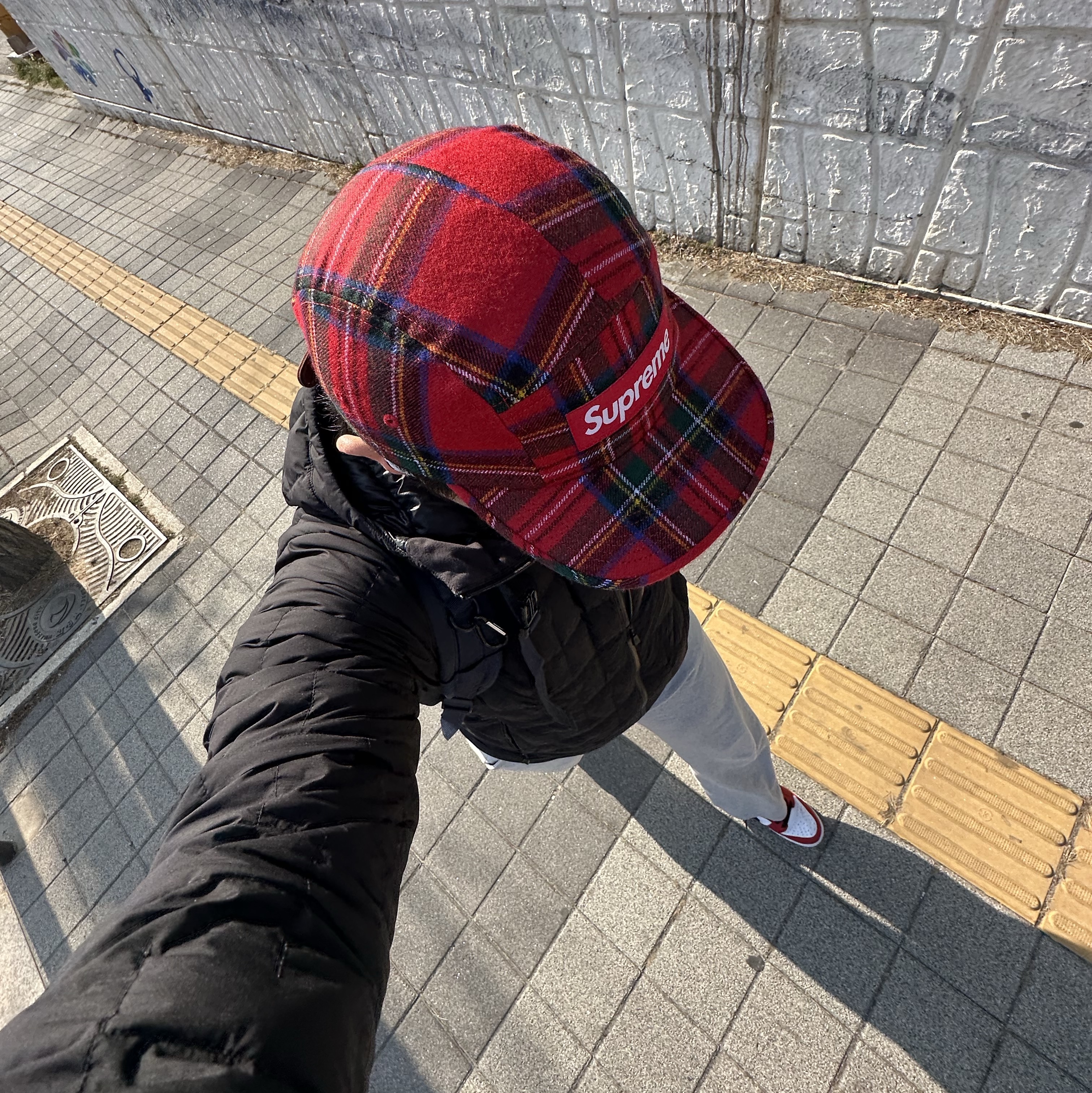 슈프림 로크캐런 캠프캡 레드 플레이드 - 24FW | Supreme | KREAM