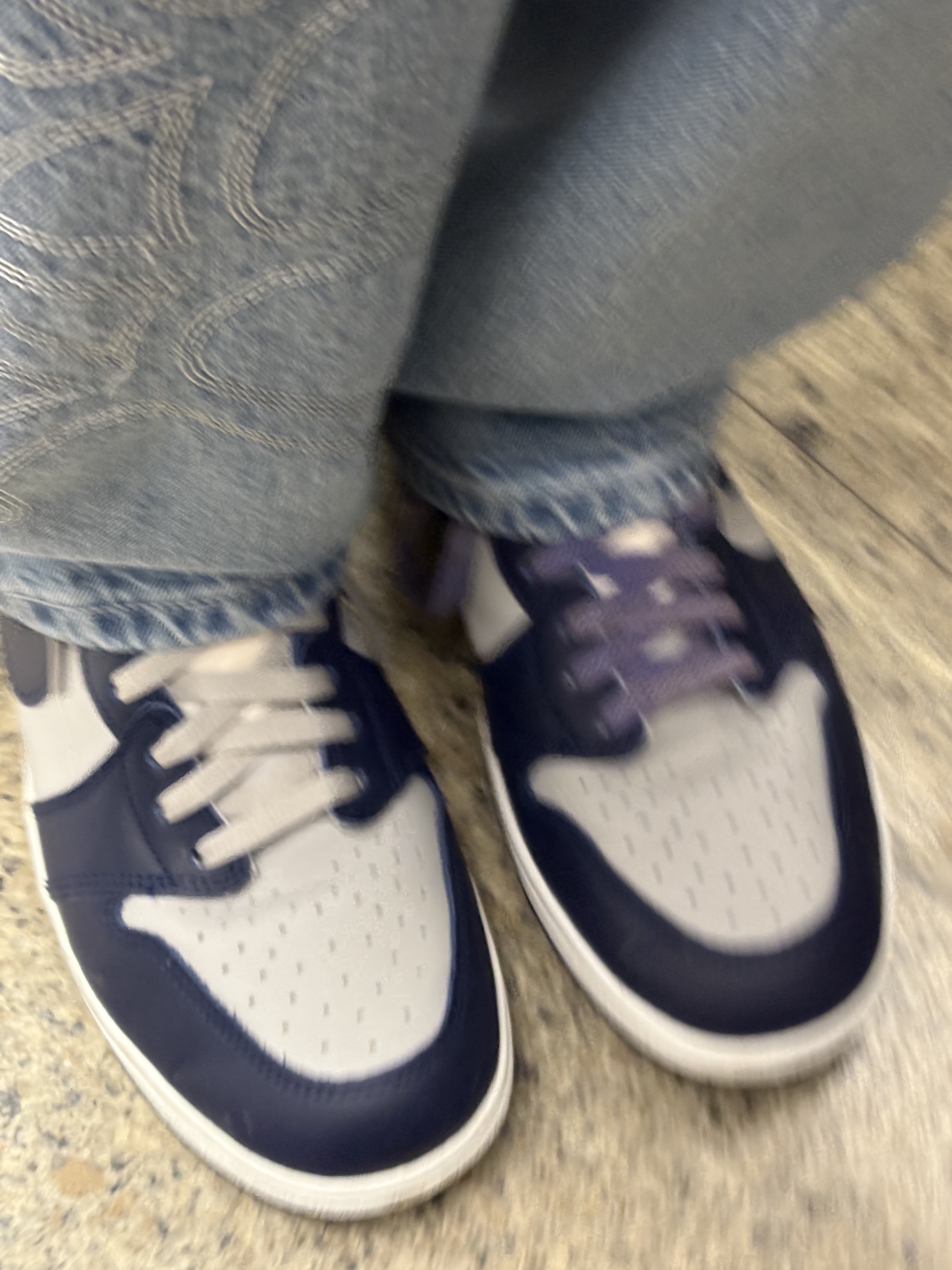Palace Tri-OG T-Shirt Navy - 24SS, Jordan 1 High 85 College Navy 착용 스타일 - 2