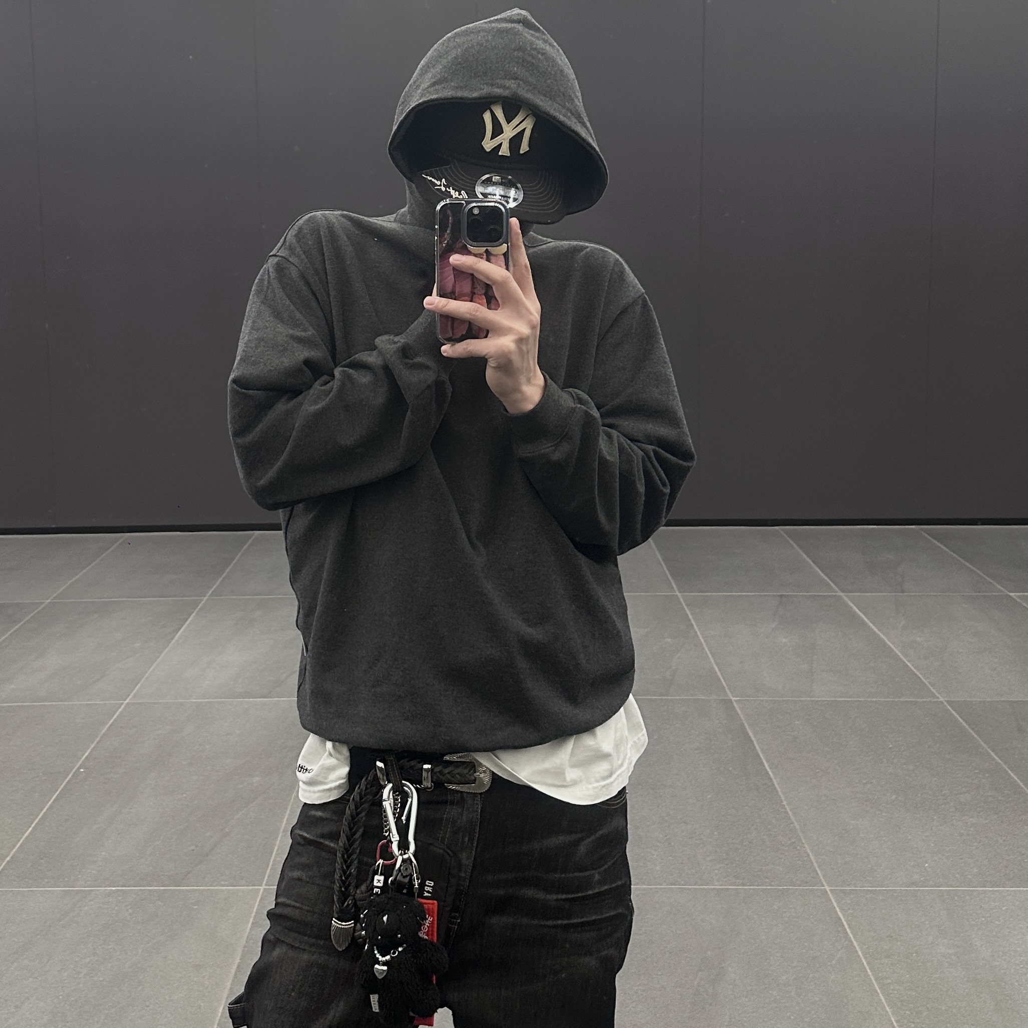 New Era MLB x Ralph Lauren New York Yankees Retro Crown 9Fifty Strapback Black 착용 스타일