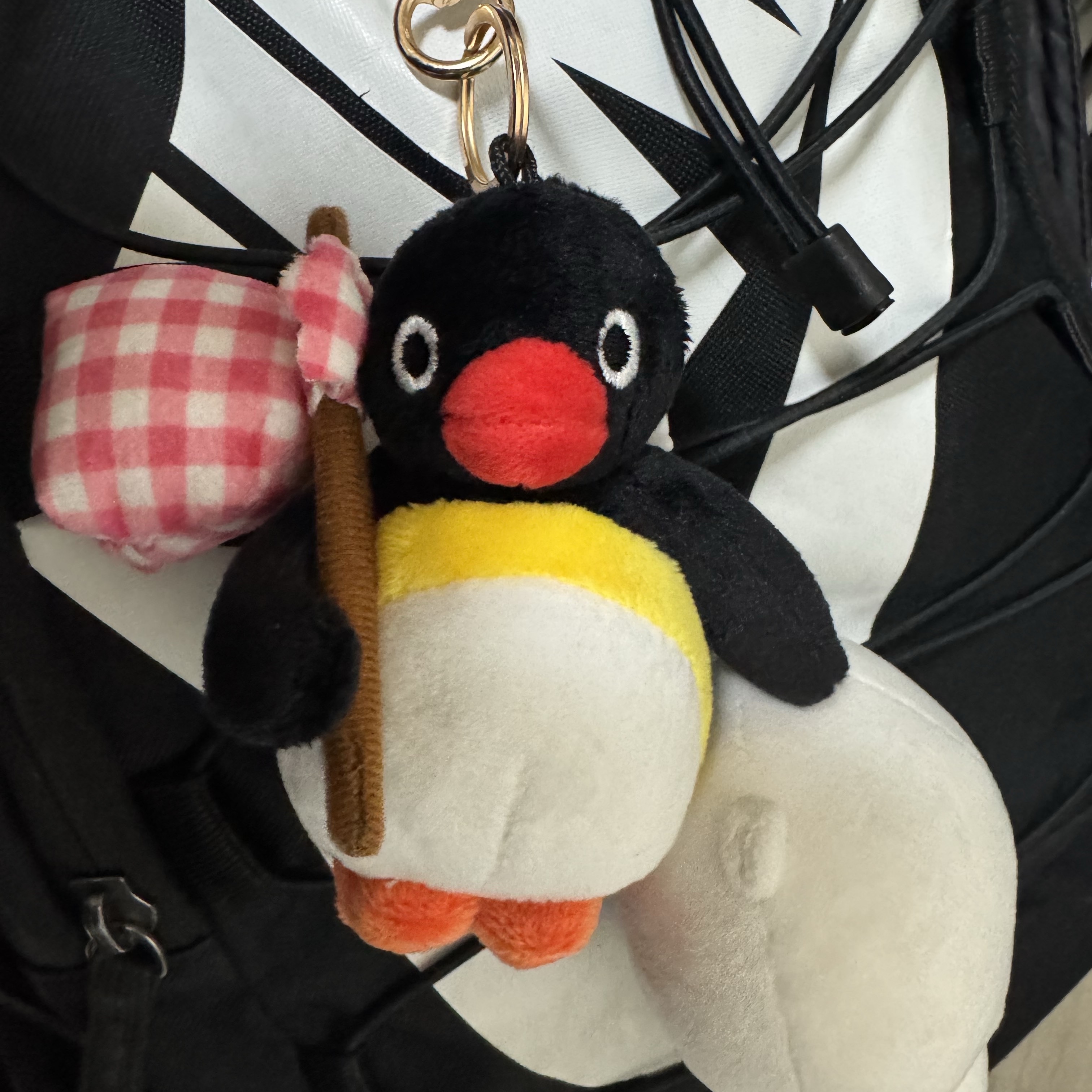 Pingu Bottari Keyring 착용 스타일