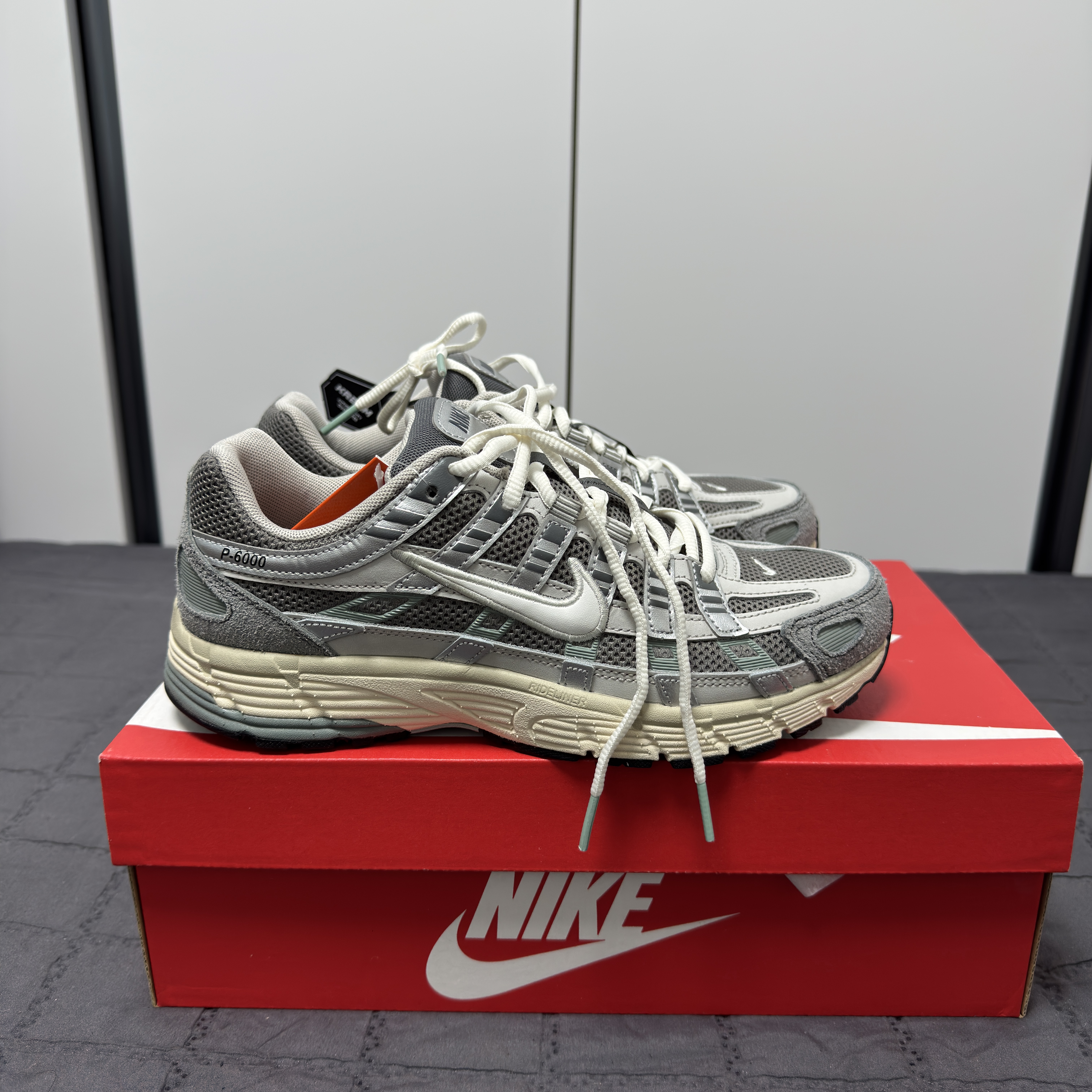 Nike P-6000 Flat Pewter Light Iron Ore 착용 스타일 - 2
