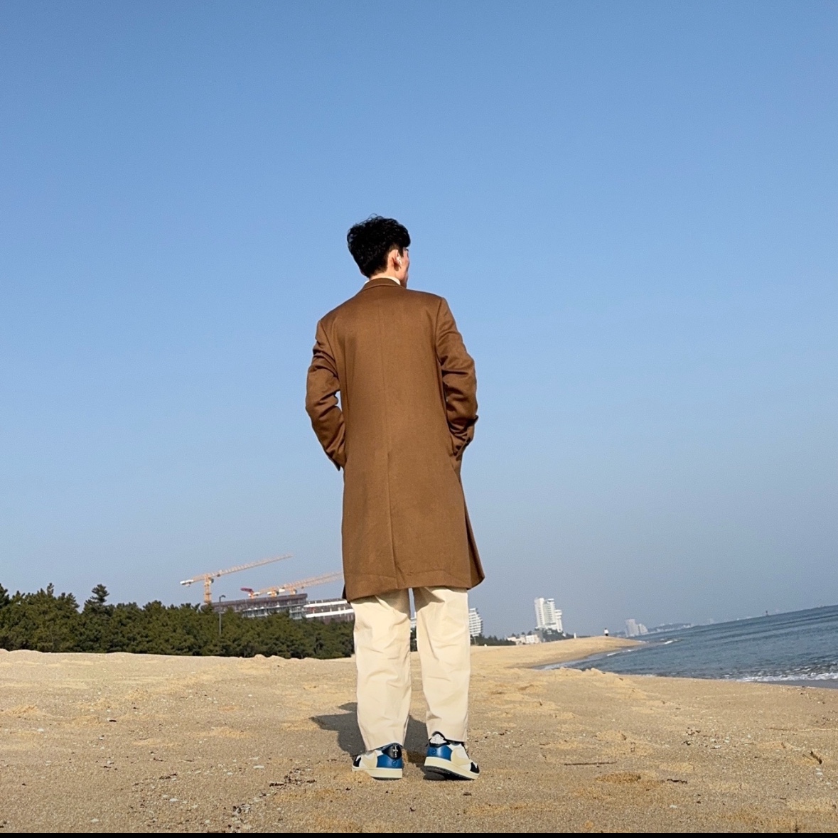 Jordan 1 x Travis Scott x Fragment Retro Low OG SP Military Blue, [30% 적립] Polo Ralph Lauren Classic Fit Garment Dyed Oxford Shirt White 착용 스타일 - 2