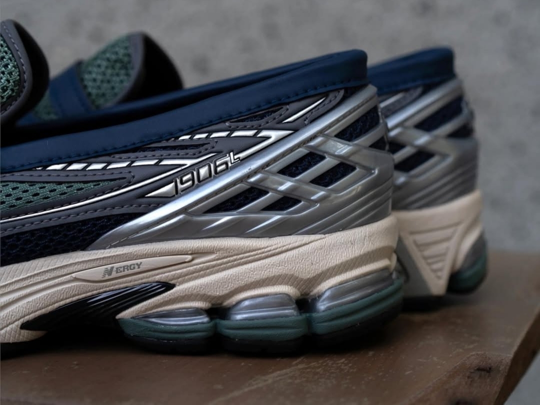 New Balance 1906L Silver Metallic Navy 착용 스타일