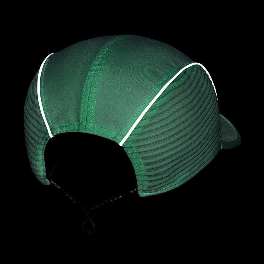Nike Dri-Fit ADV Fly Unstructured AeroBill AeroAdapt Cap Vapor Green, Nike Dri-Fit ADV Fly Unstructured AeroBill AeroAdapt Cap Black 착용 스타일