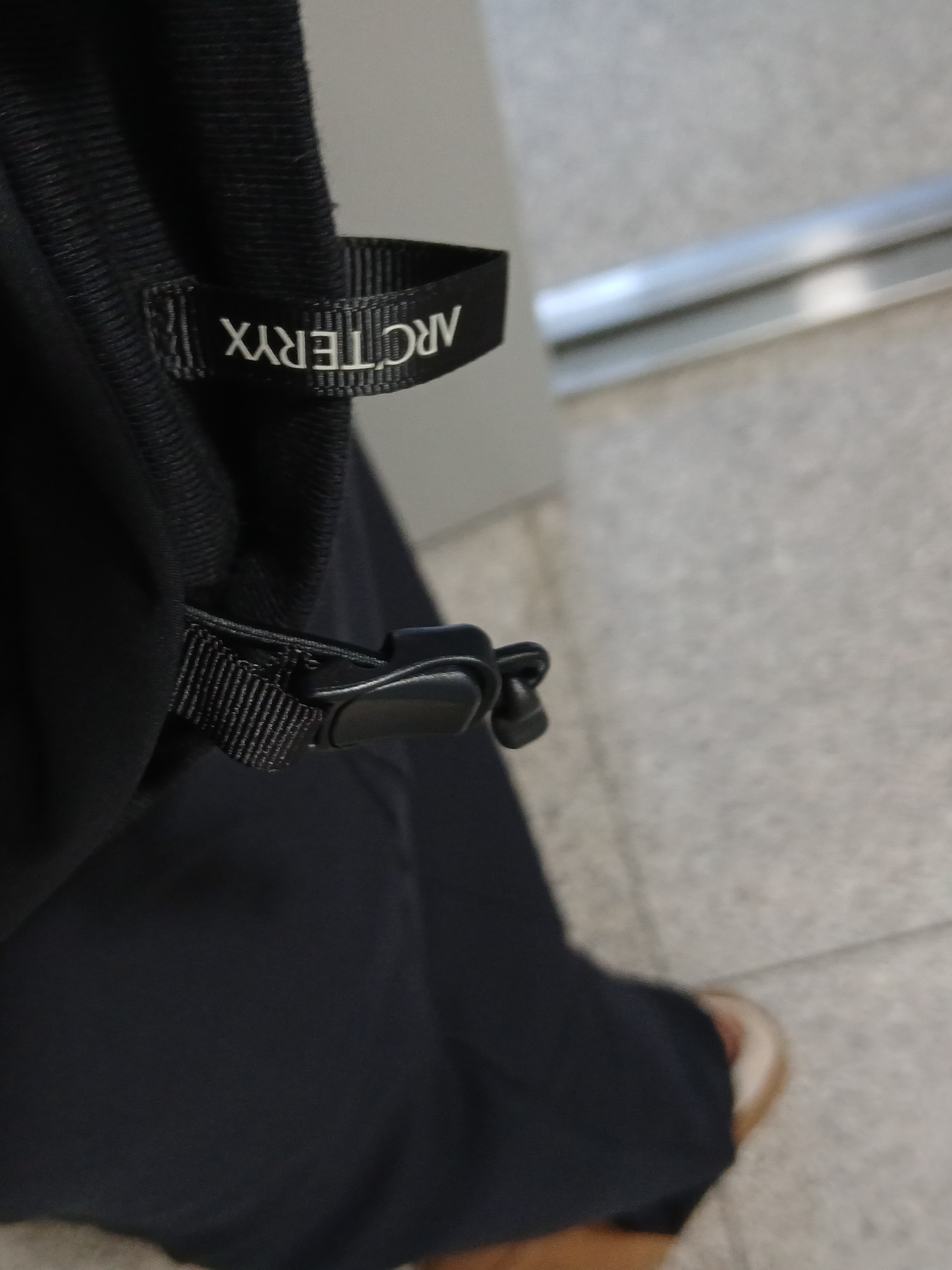 Fjallraven Helags Vidda Cap Dark Grey, Arc'teryx Gamma MX Hoody Black 착용 스타일 - 8