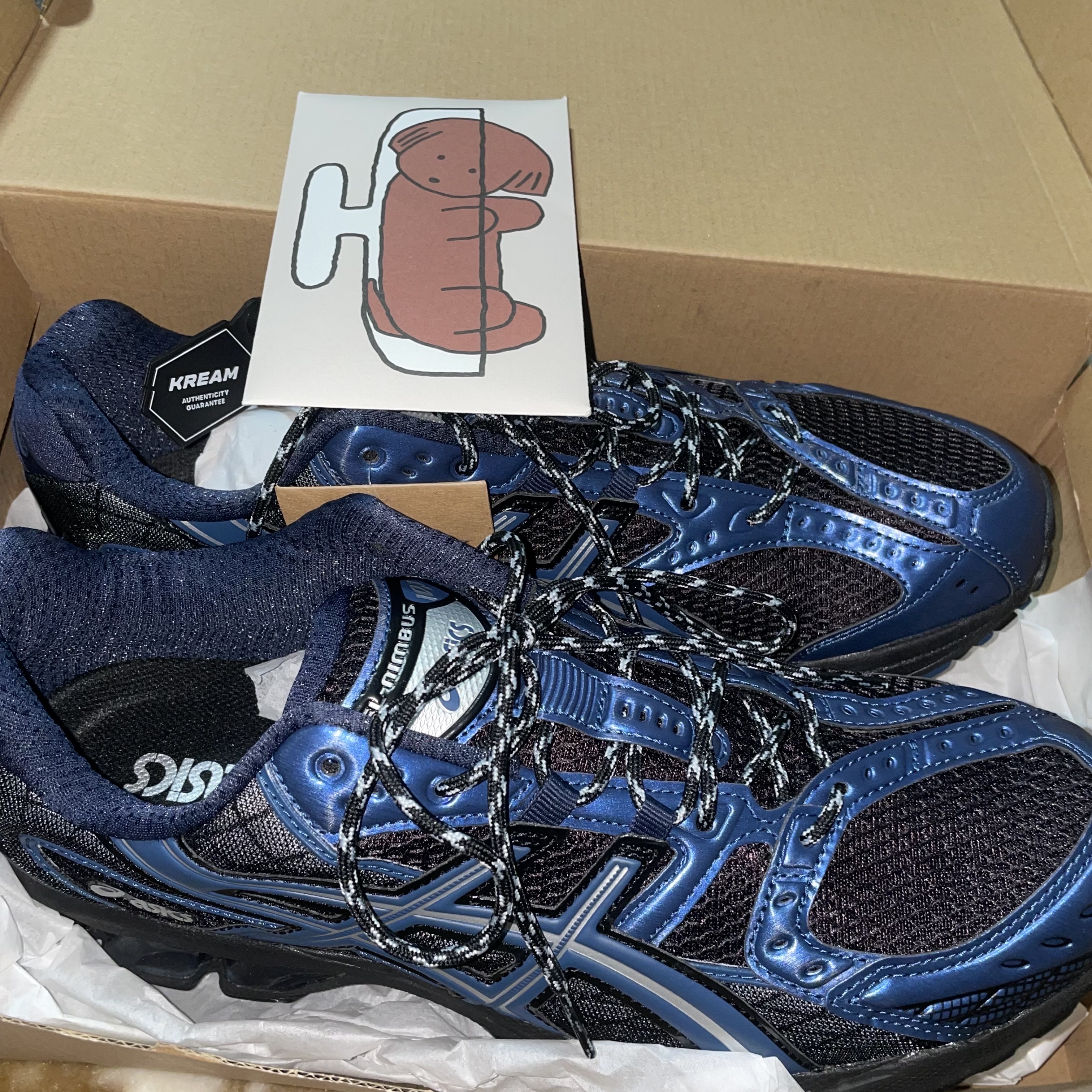 Asics Gel-Nimbus 10.1 Black Grand Shark 착용 스타일 - 1