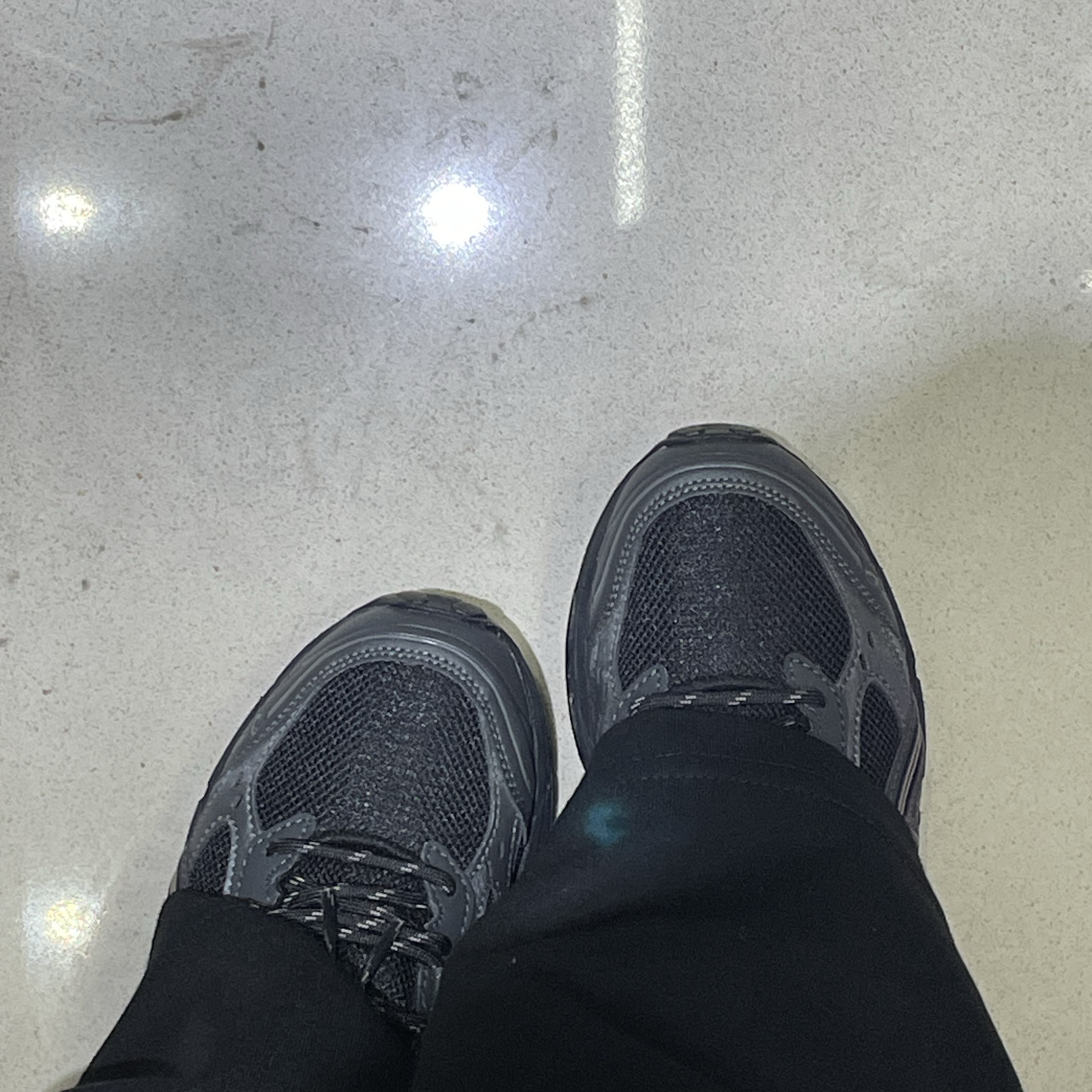 Asics Gel-Nunobiki Black Taupe Grey 착용 스타일 - 3