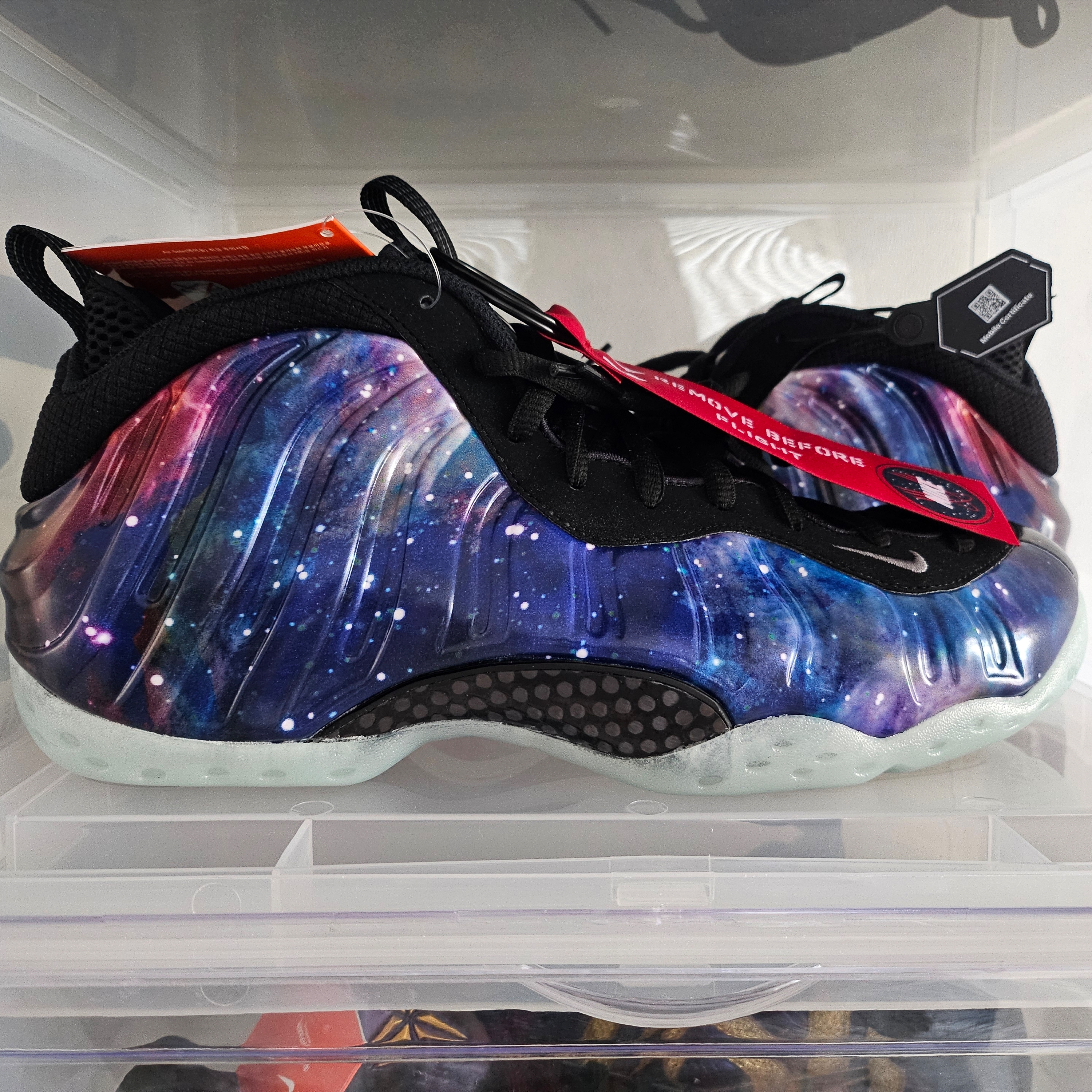 Nike Air Foamposite One Galaxy 착용 스타일