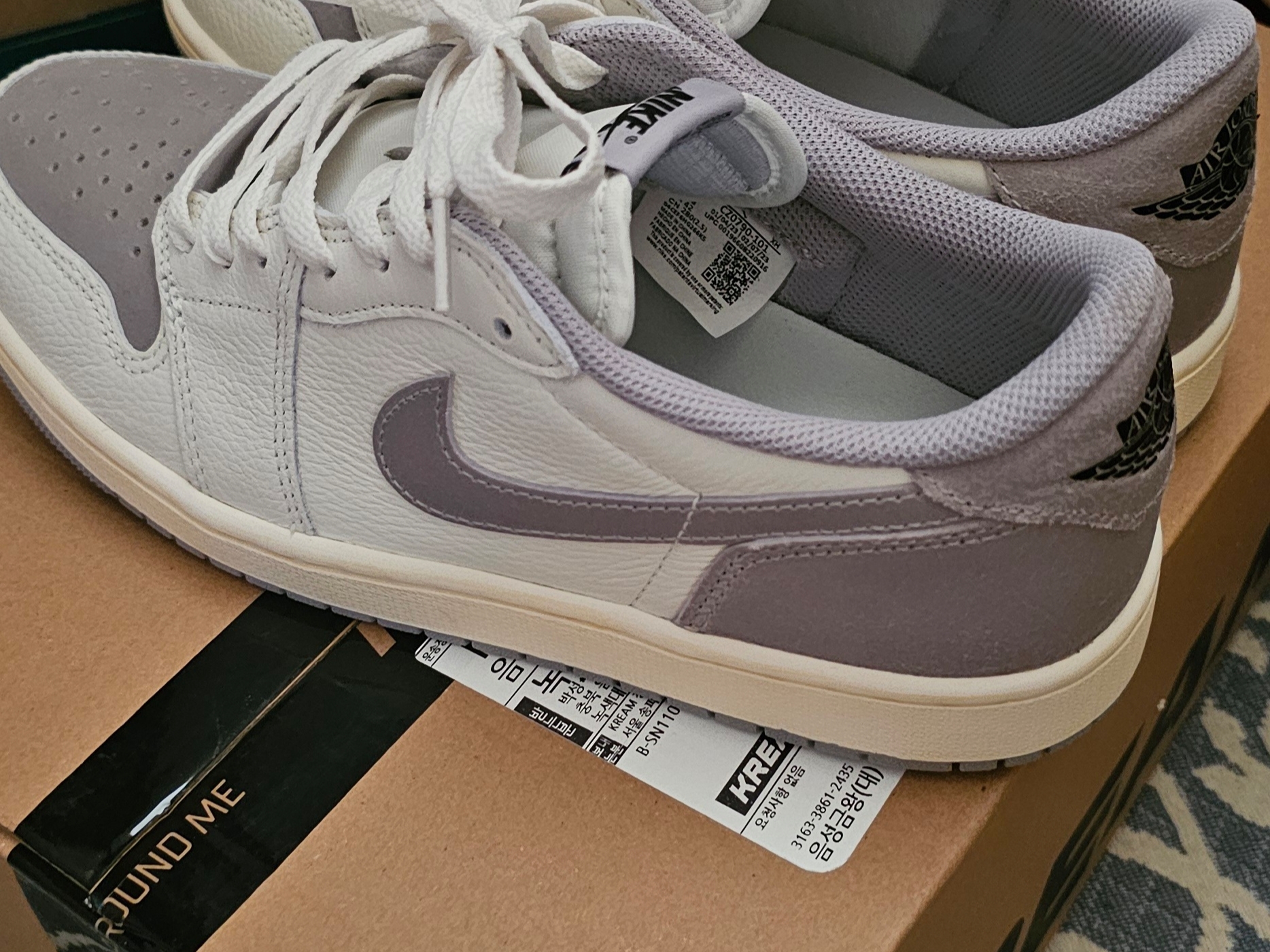 Jordan 1 Retro Low OG Atmosphere Grey 착용 스타일