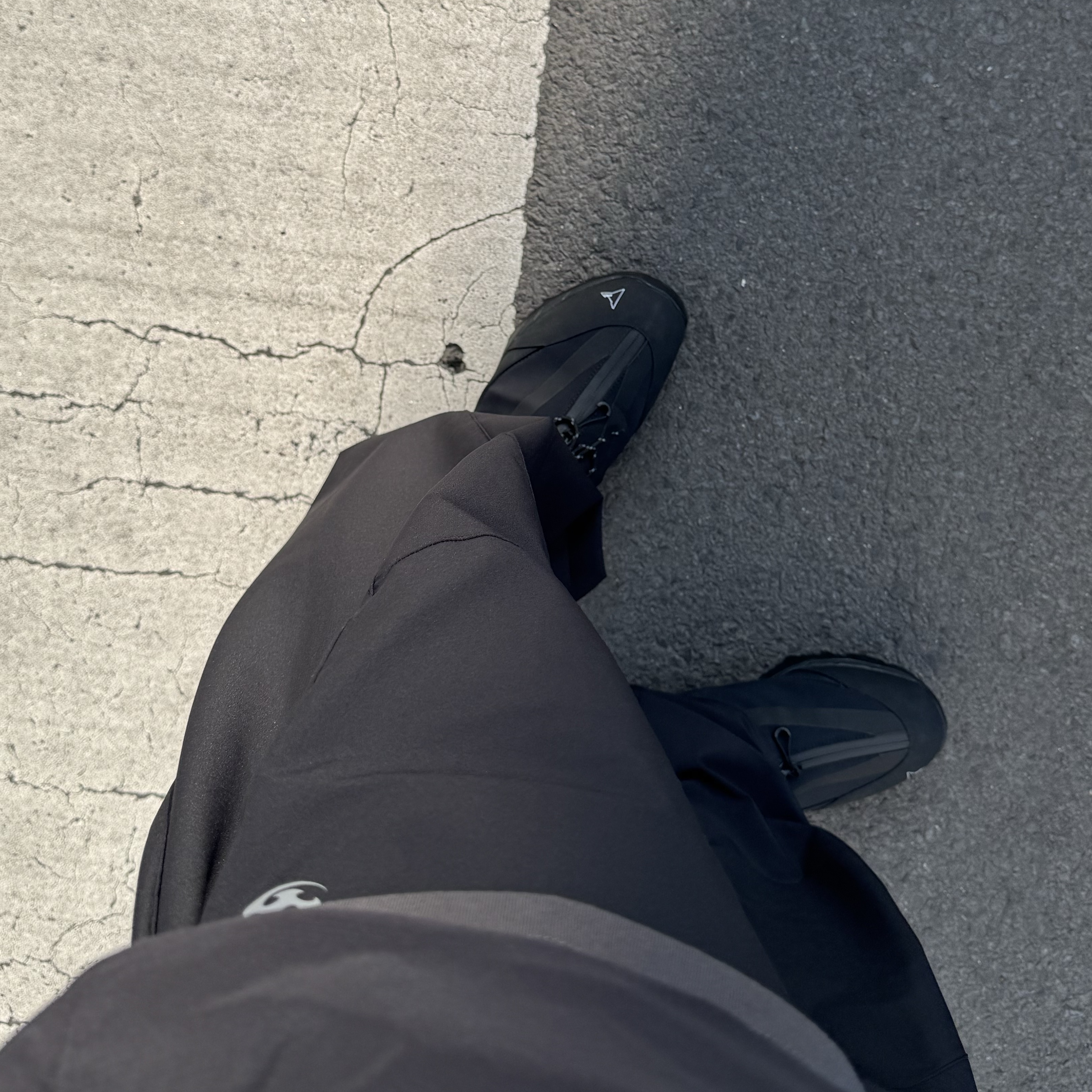 Roa Hiking Teri Black, Sansan Gear Side Snap Pants V2 Black - 23FW 착용 스타일