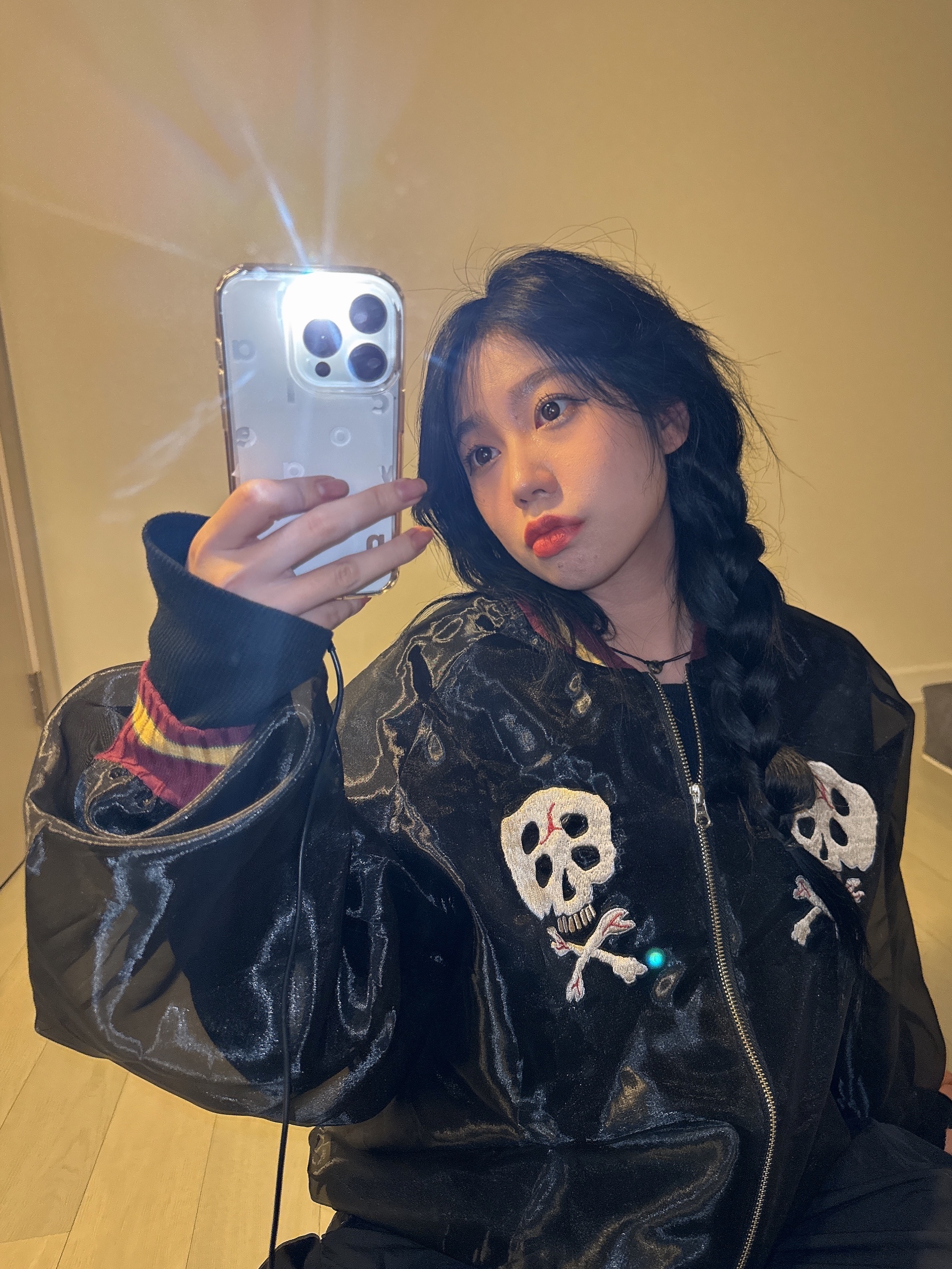 Kapital Sheer Pearl Mosquito Guard Souvenir Jacket Black 착용 스타일 - 3