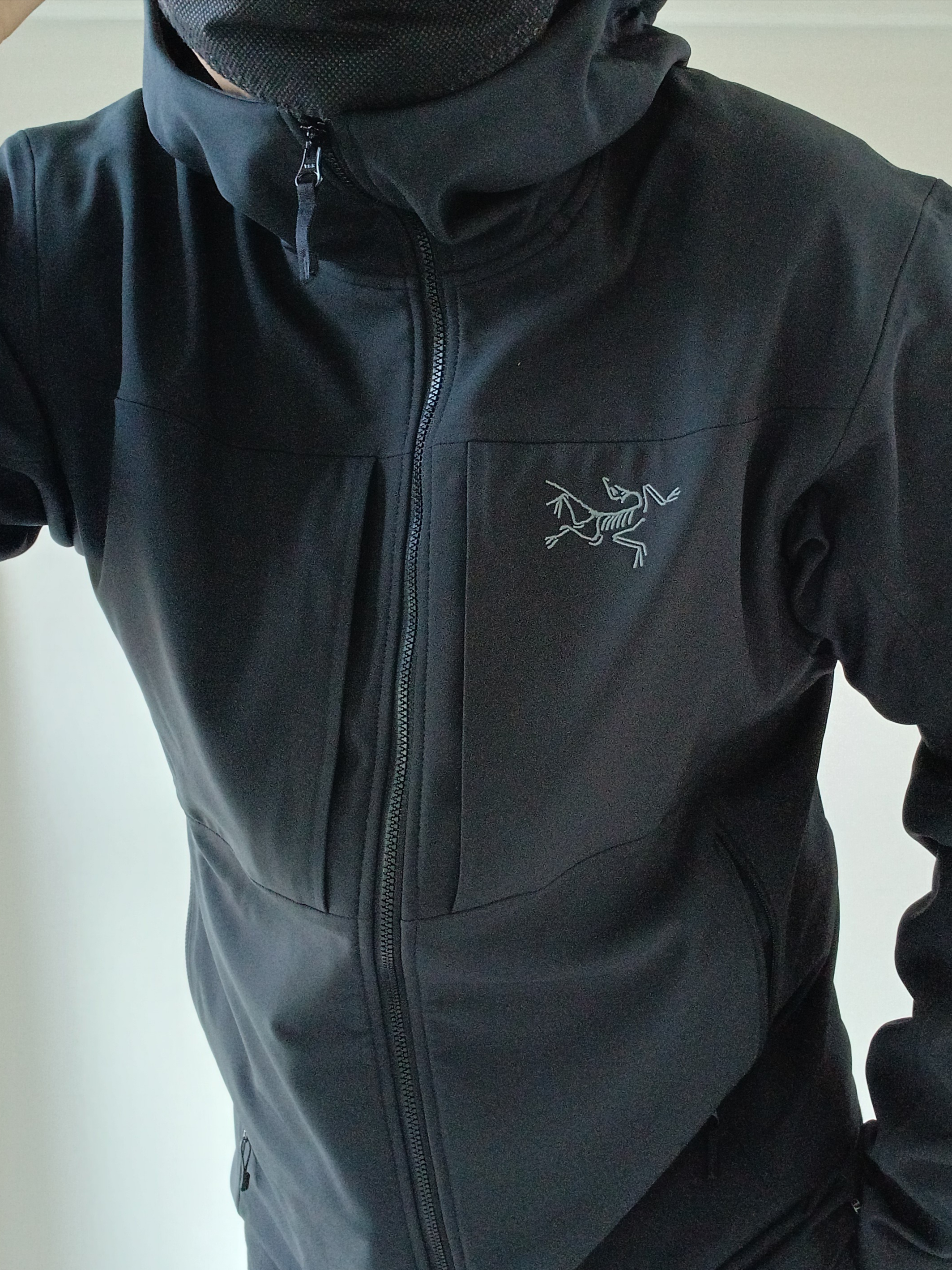Fjallraven Helags Vidda Cap Dark Grey, Arc'teryx Gamma MX Hoody Black 착용 스타일 - 2