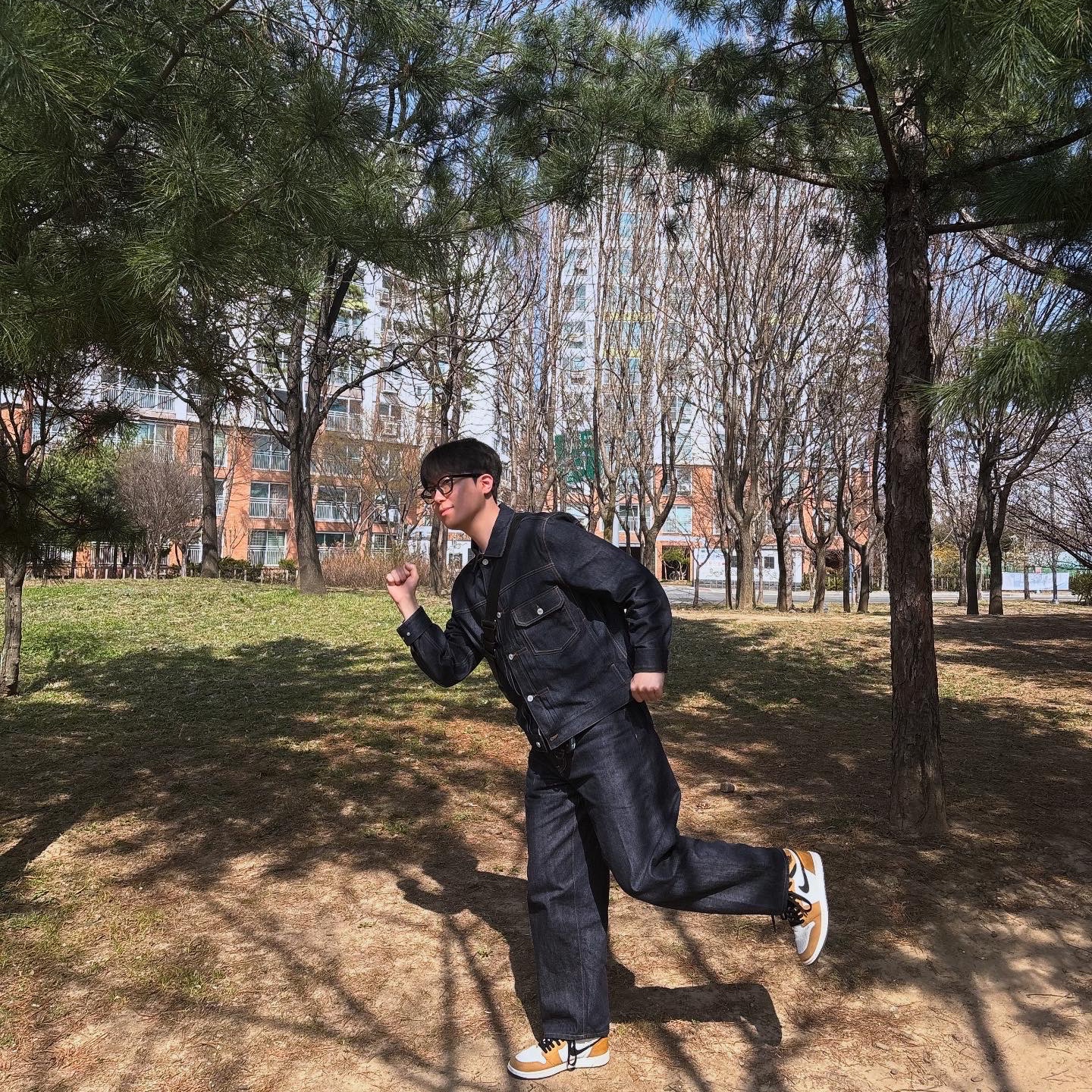 Palace Selvedge Denim Jacket Raw - 25SS, Palace Selvedge Denim P90 Baggy Jean Raw - 25SS 착용 스타일 - 2
