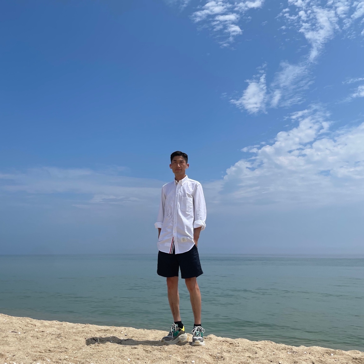 Balenciaga x Gucci The Hacker Project Triple S Sneakers Beige Ebony GG Supreme Yellow Green, Thom Browne Cotton Oxford Grosgrain Placket Shirt White 착용 스타일 - 2