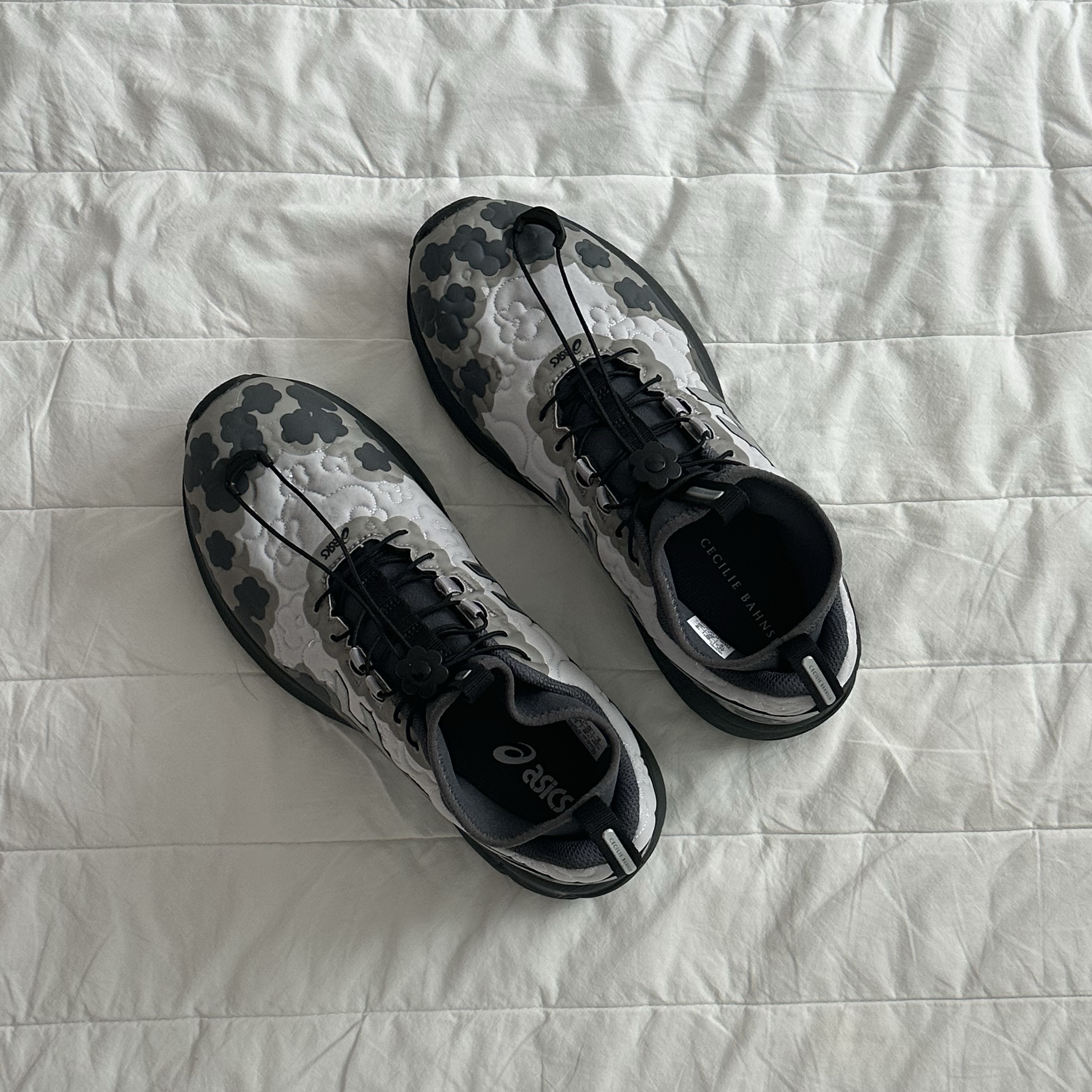 Asics x Cecilie Bahnsen Gel-Terrain MT Pure Silver 착용 스타일 - 1