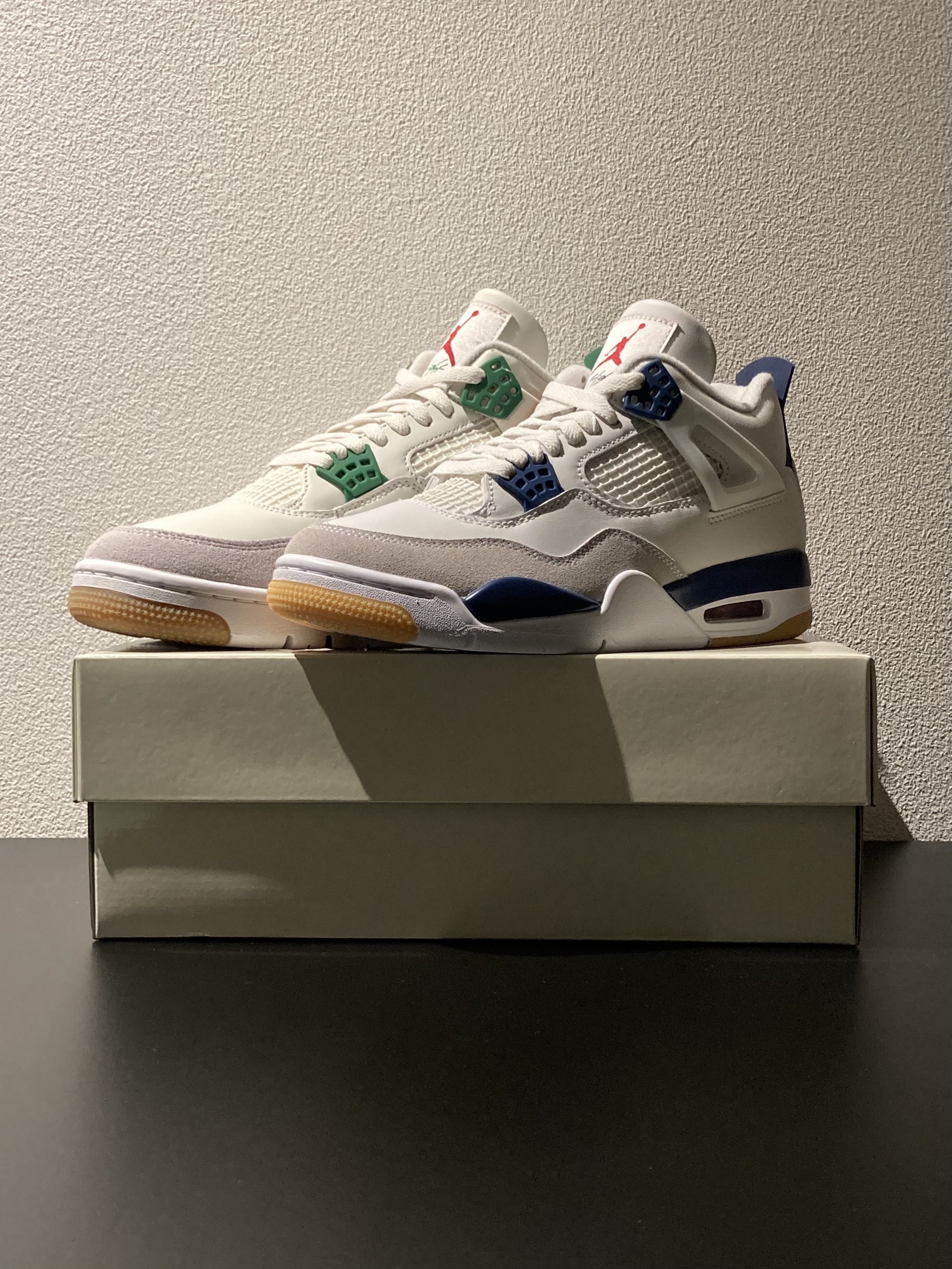 Jordan 4 x Nike SB Retro SP Pine Green, Jordan 4 x Nike SB Retro SP Navy 착용 스타일 - 2