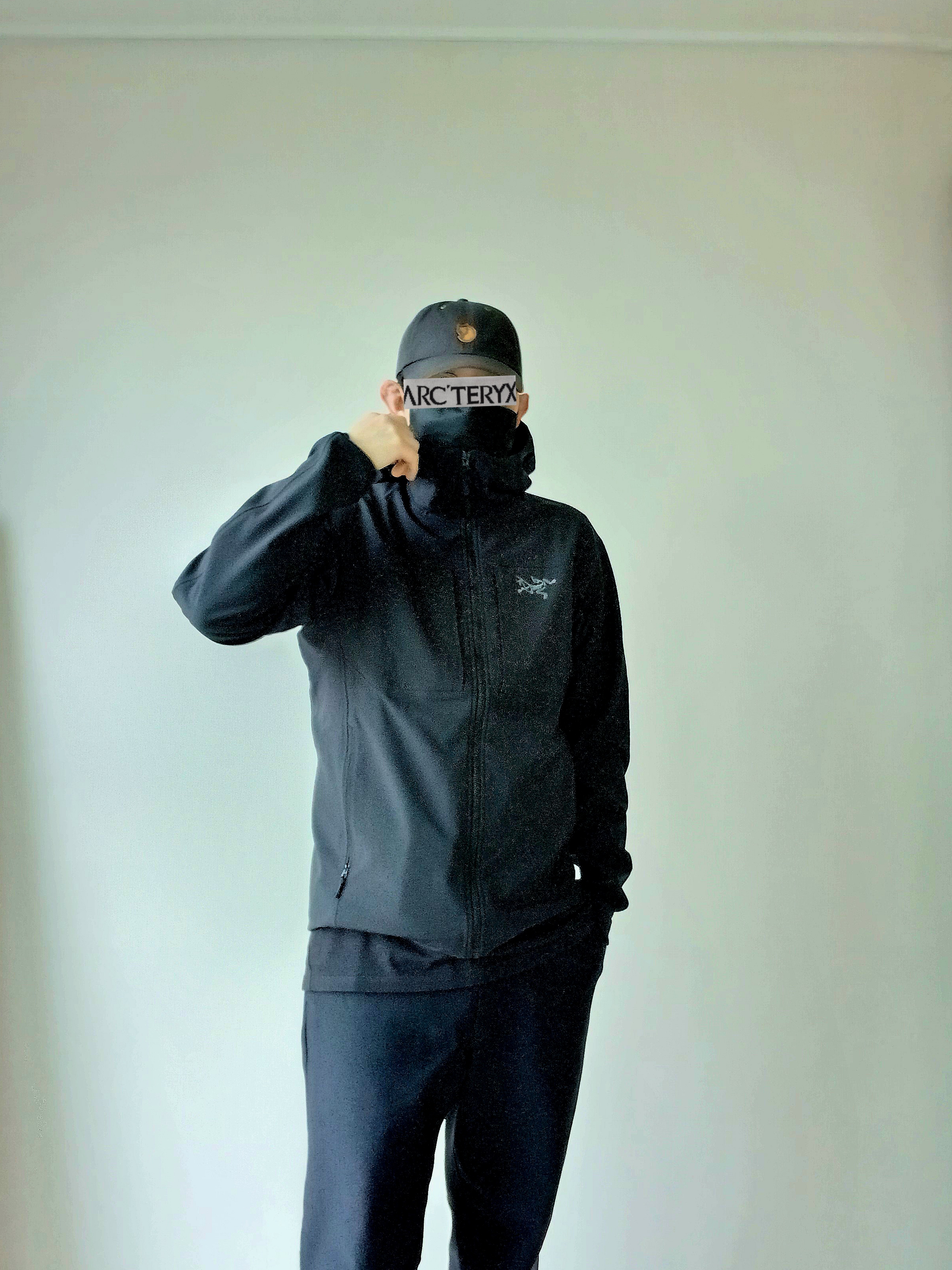 Fjallraven Helags Vidda Cap Dark Grey, Arc'teryx Gamma MX Hoody Black 착용 스타일 - 9