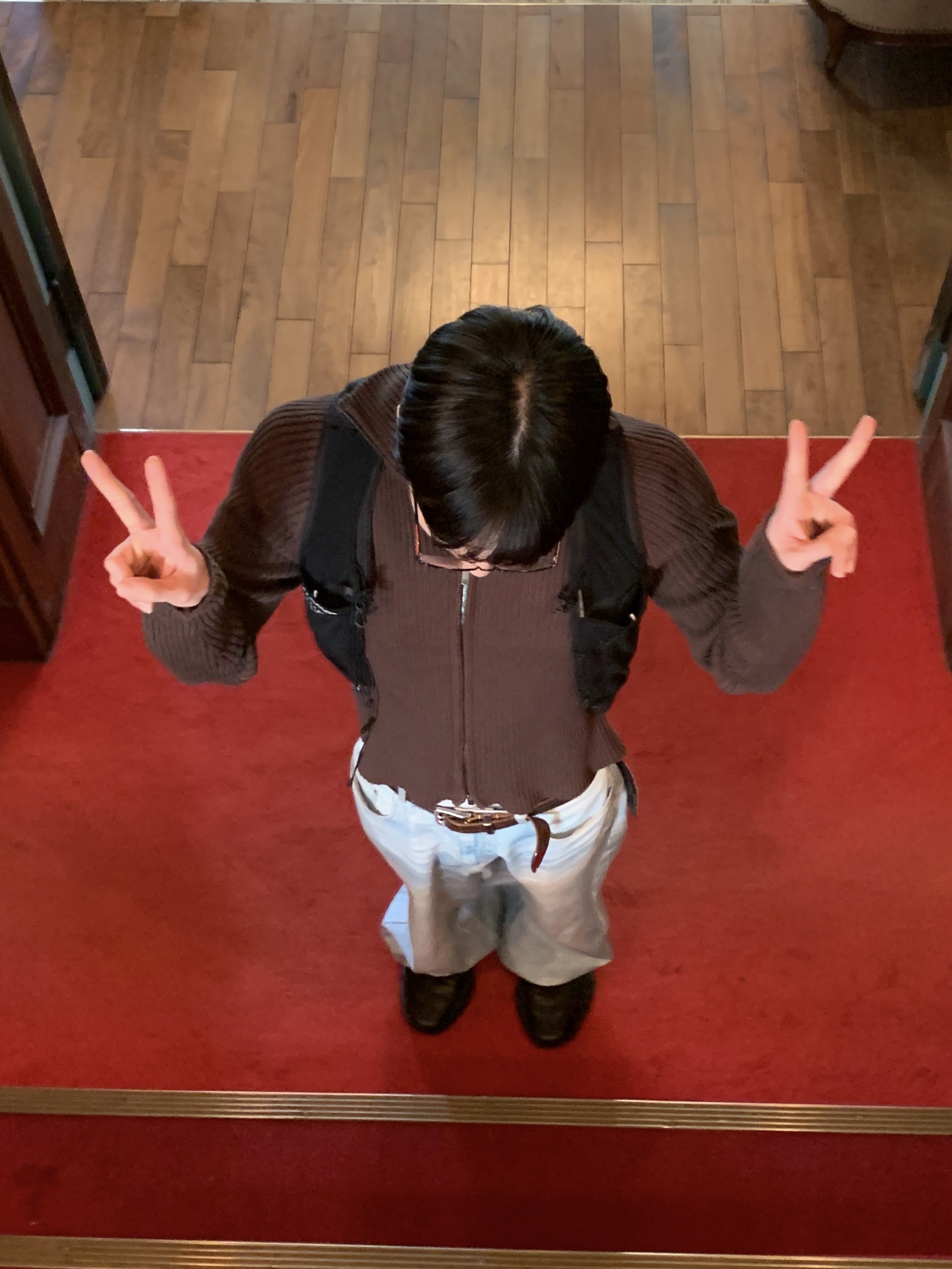 Salomon x MM6 Maison Margiela Gilet Black, Our Legacy Double Tongue Belt Mahogany 착용 스타일 - 4