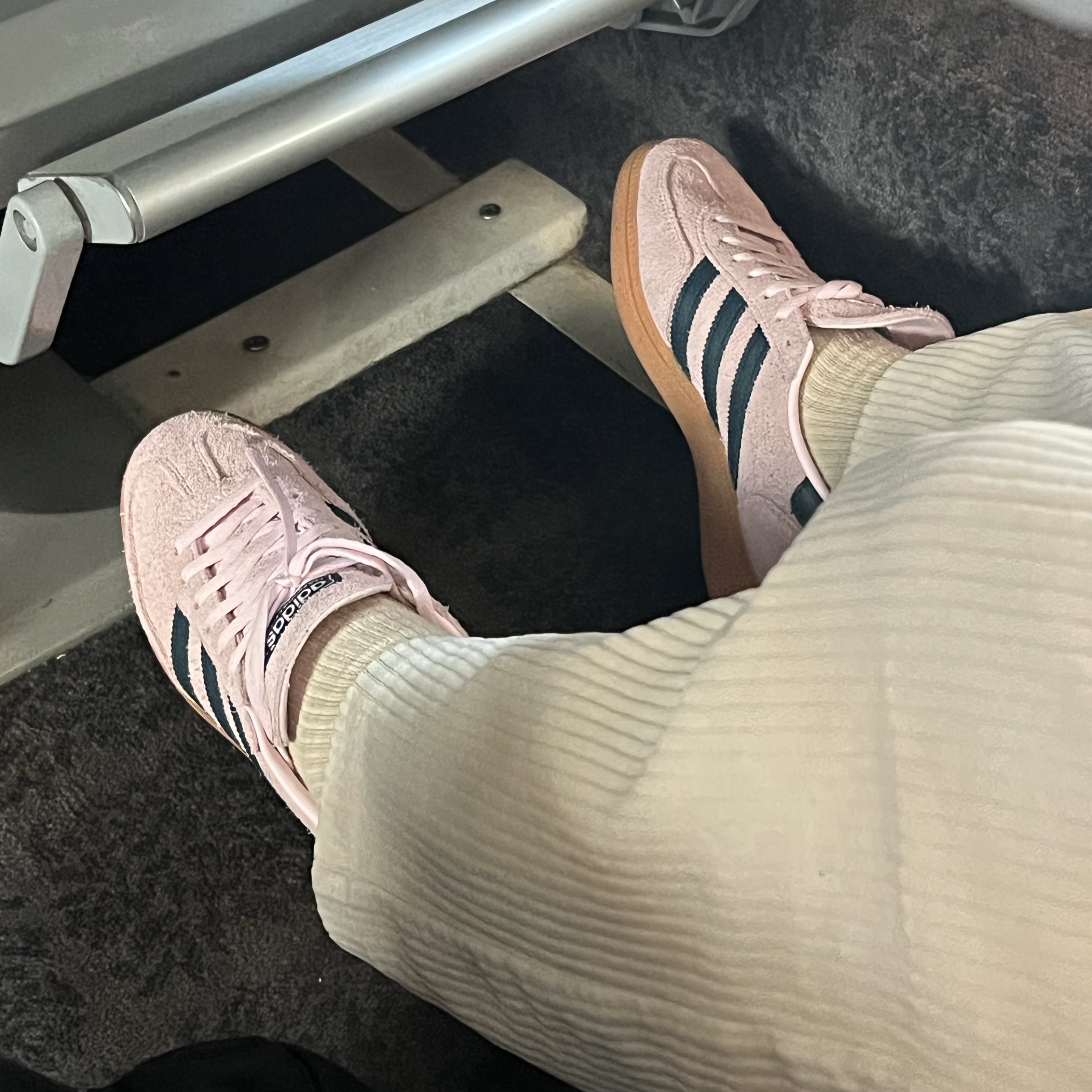 (W) Adidas Spezial Handball Clear Pink 착용 스타일