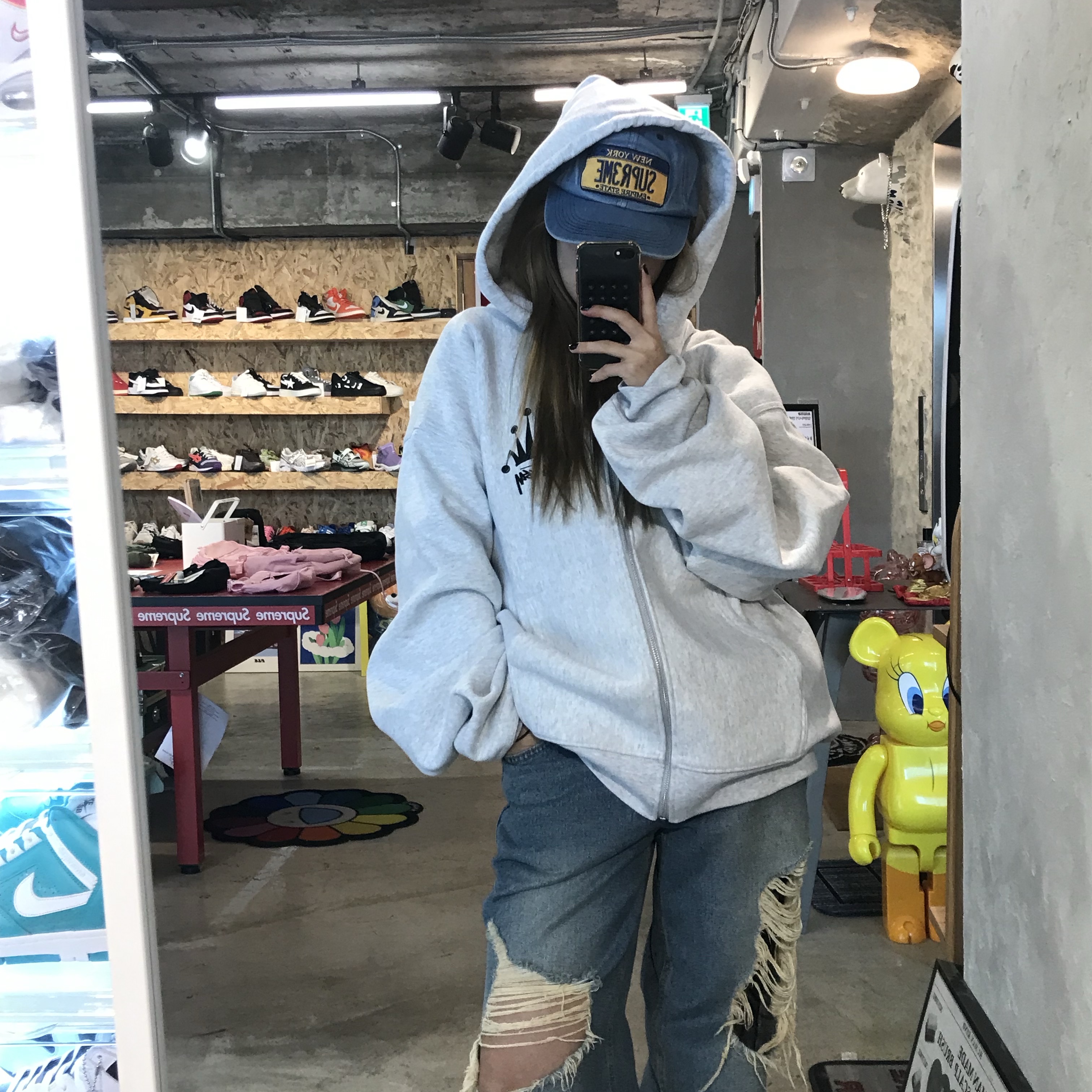 Supreme License Plate 6-Panel Denim - 25SS, Stussy Regal Crown Zip Hoodie Ash Heather 착용 스타일 - 1