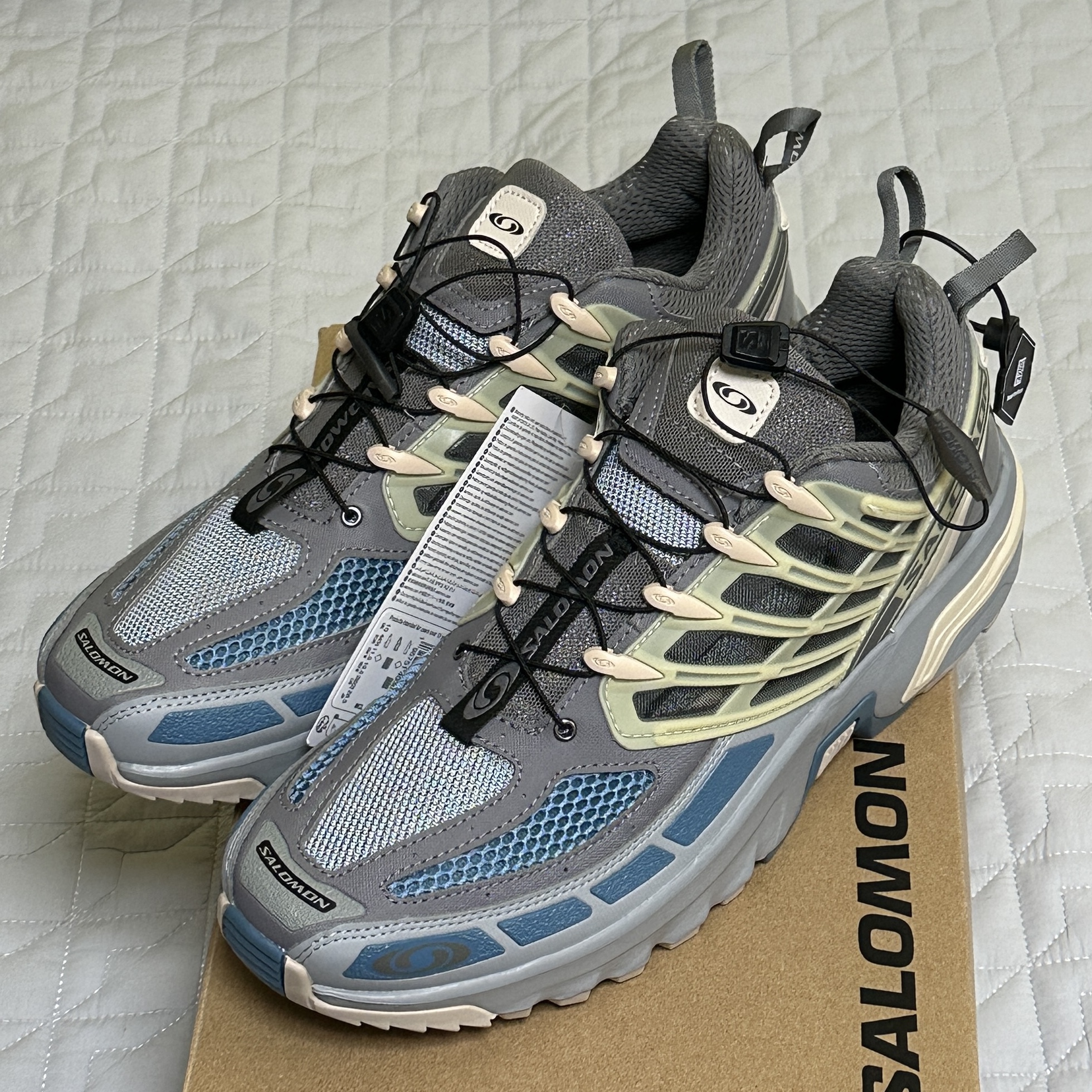 Salomon ACS Pro Pewter Monument 착용 스타일