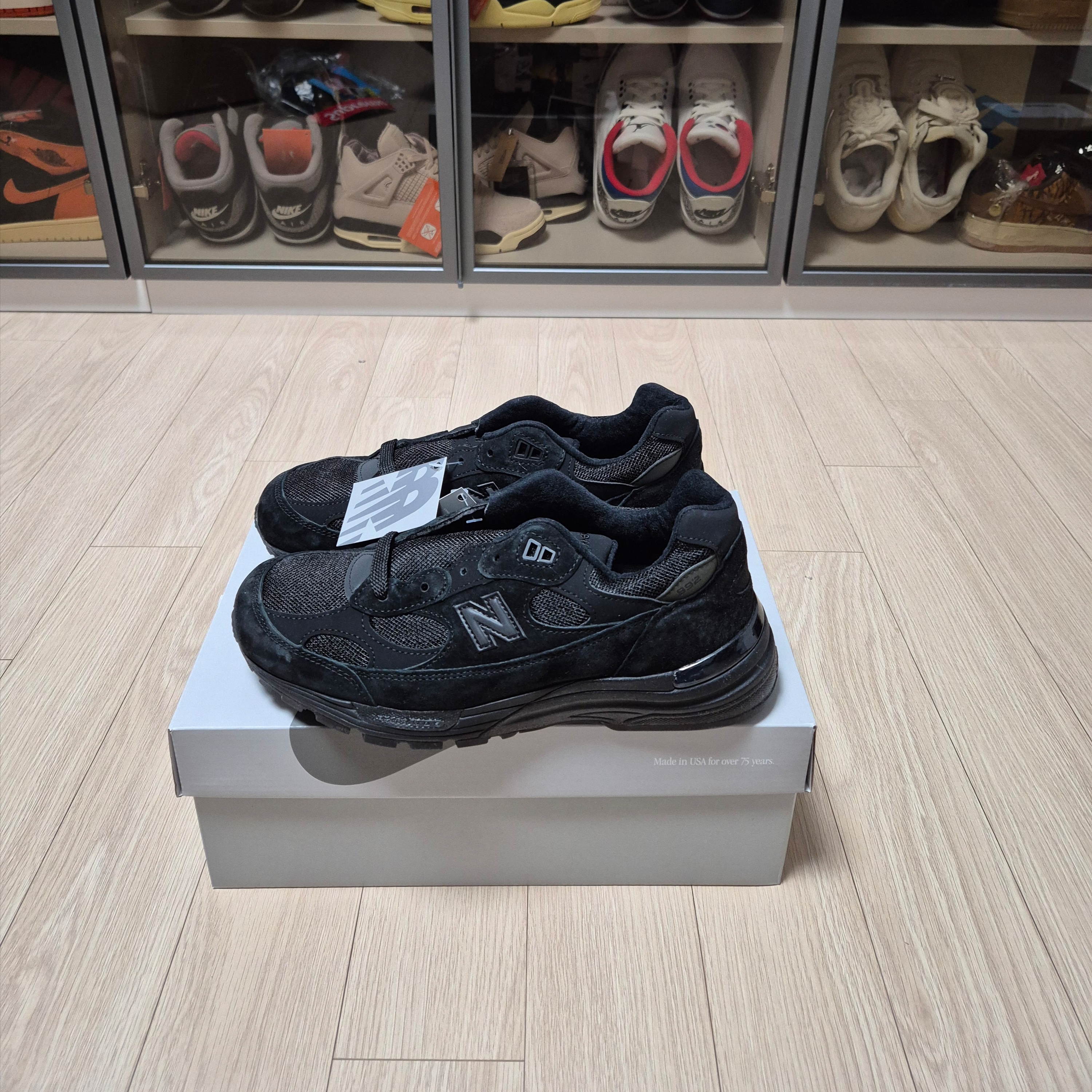New Balance 992 Made in USA Core Black 착용 스타일 - 5