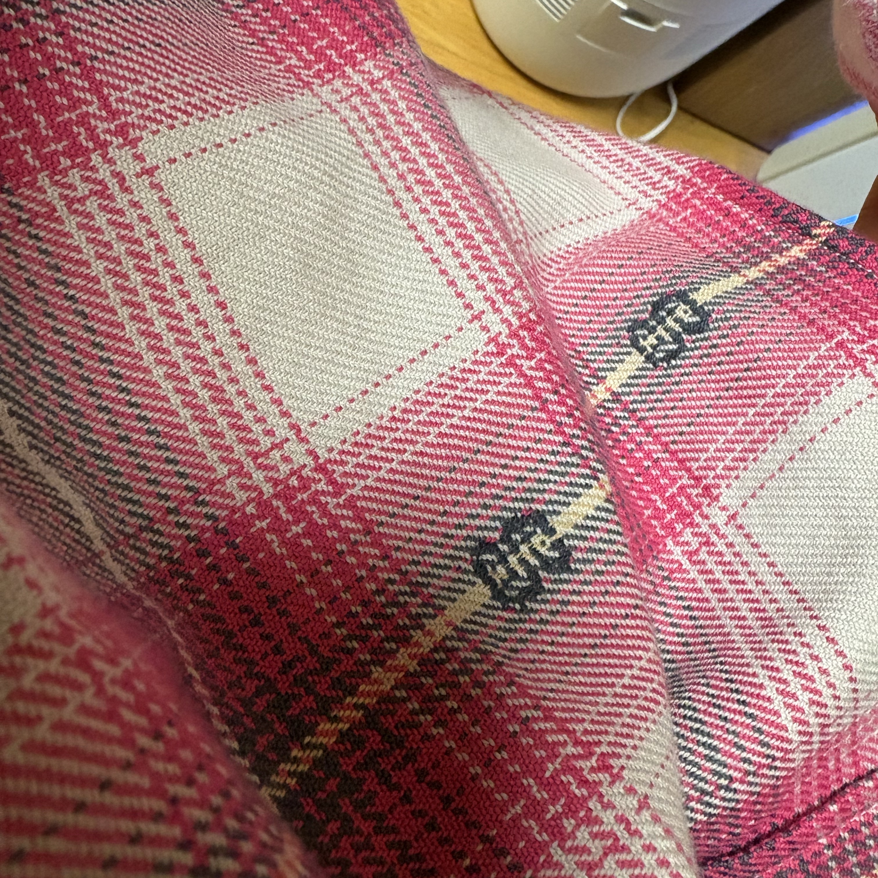 Stussy Motif Plaid Shirt Pink 착용 스타일