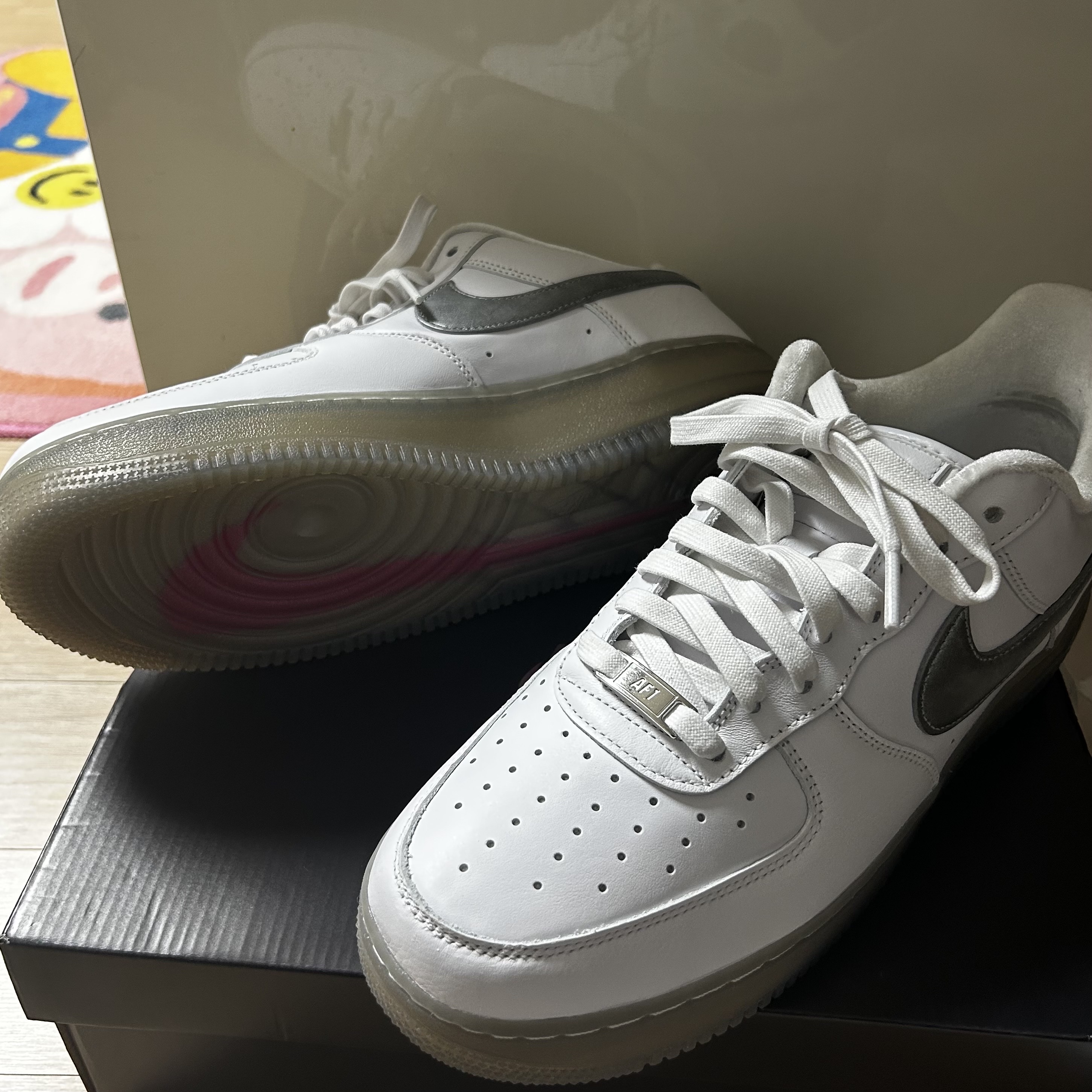 Nike Air Force 1 '07 PRM Metallic Silver 착용 스타일