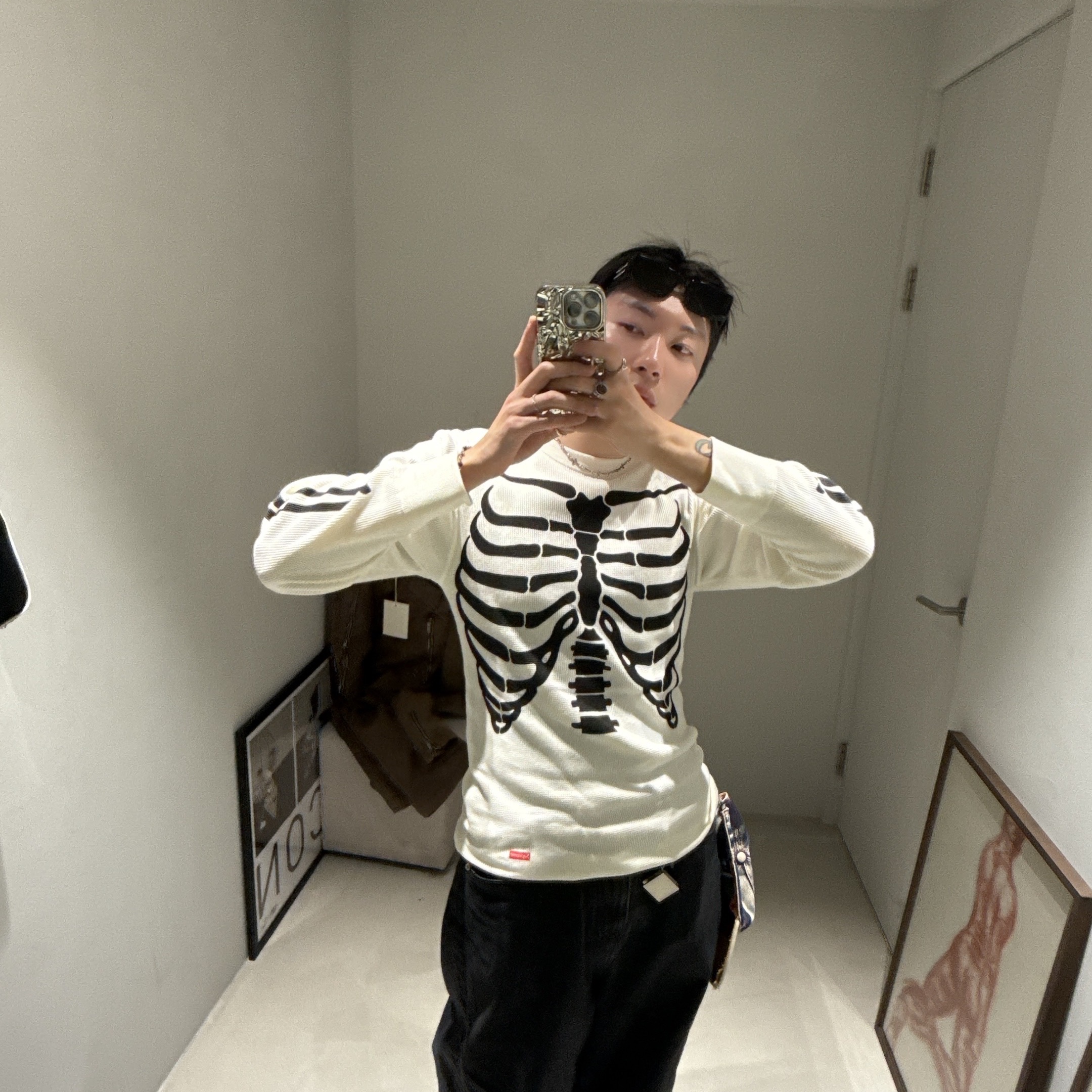 Supreme Hanes Bones Thermal Crew Natural (1 Pack) 착용 스타일 - 1