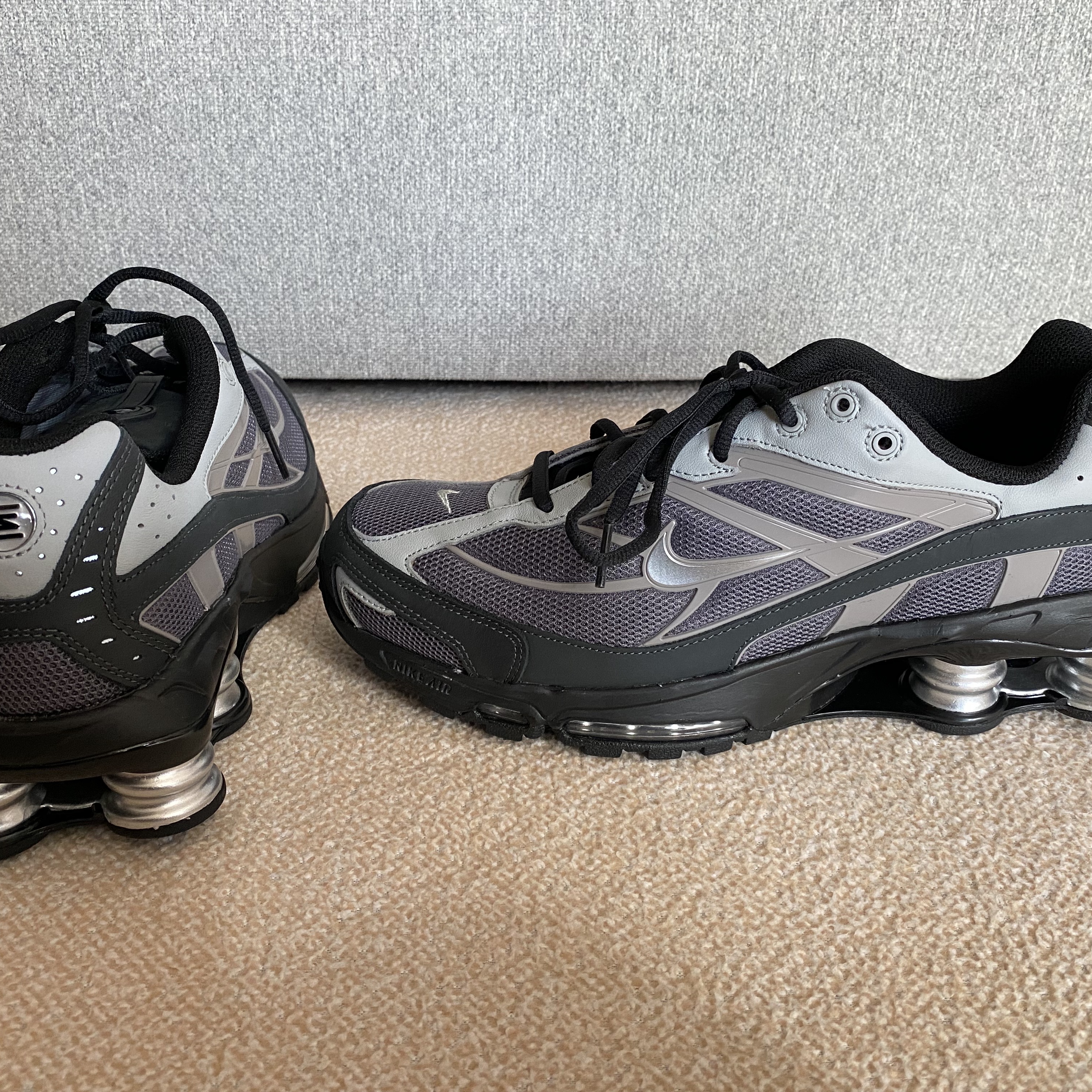 Nike Shox Ride 2 Light Graphite Anthracite 착용 스타일