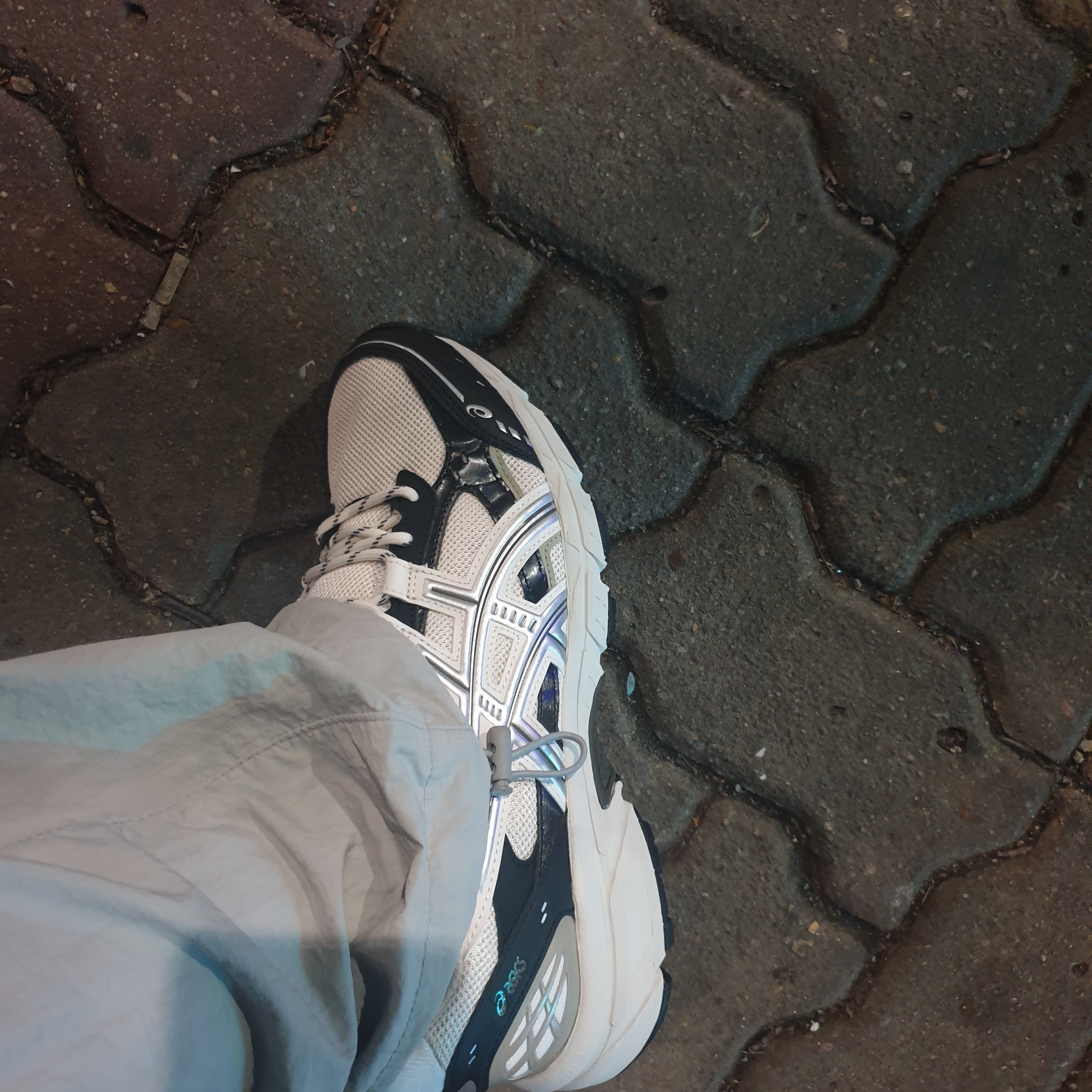 Asics Gel-Nunobiki Cream Dark Olive 착용 스타일