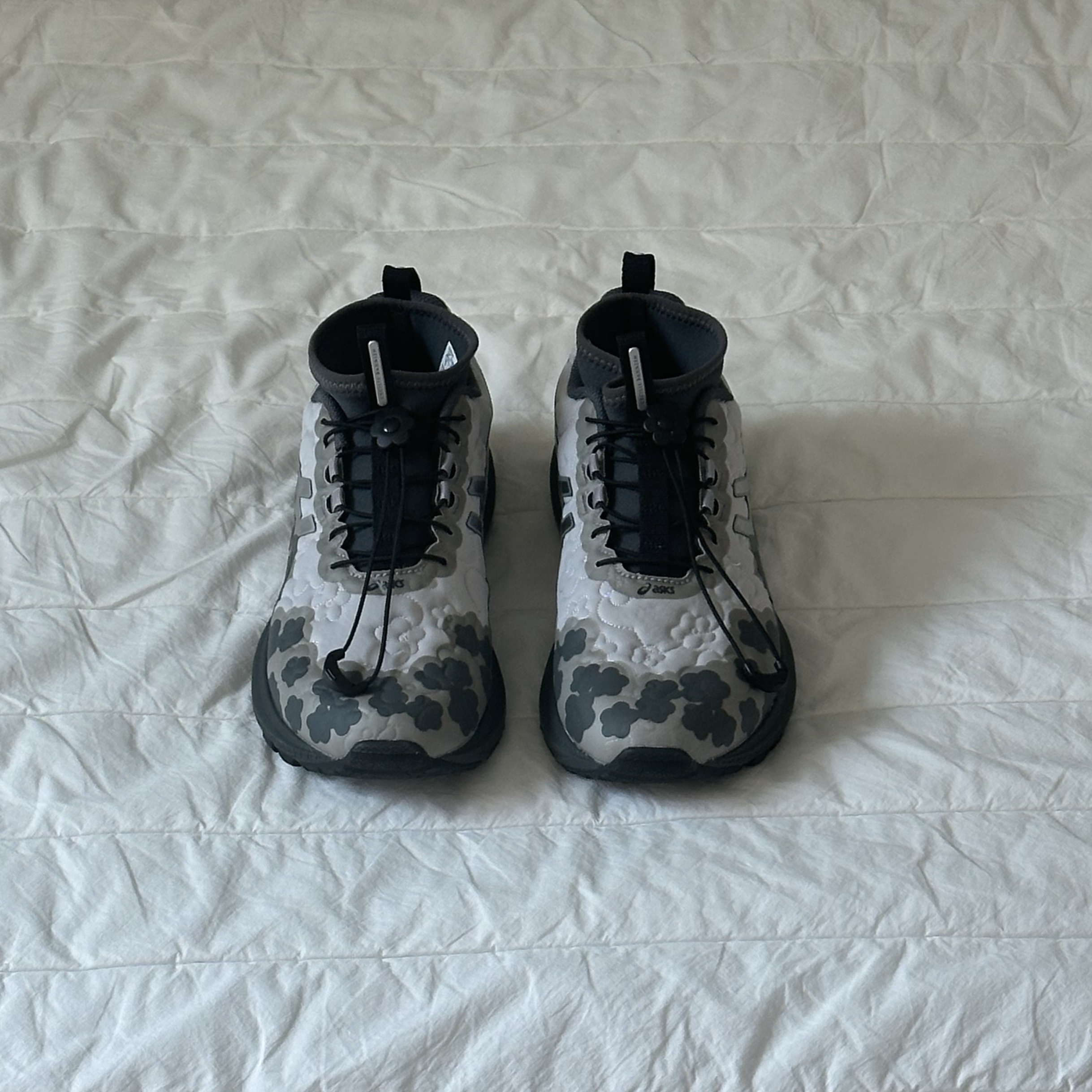 Asics x Cecilie Bahnsen Gel-Terrain MT Pure Silver 착용 스타일 - 4