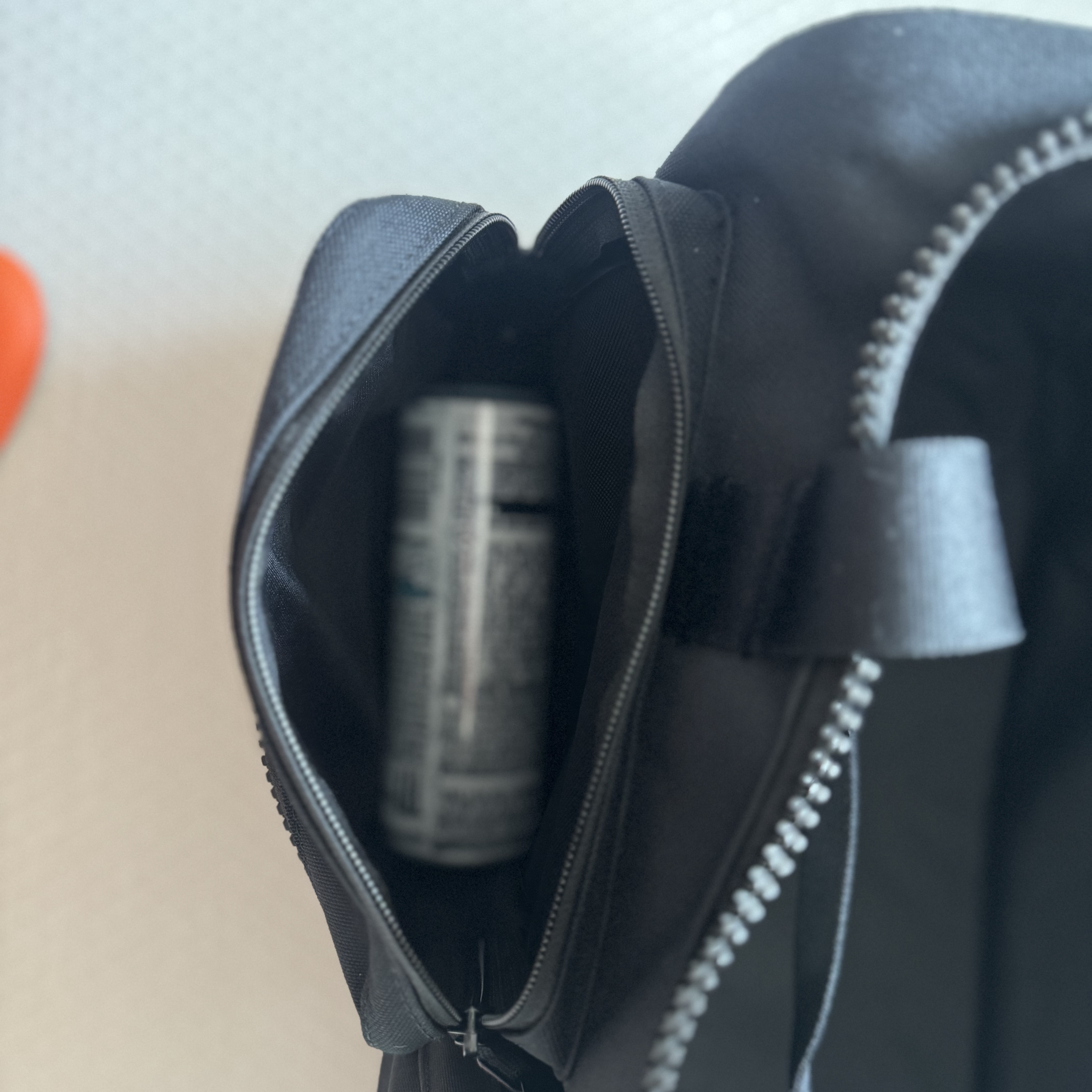 Nike Utility Power Duffle Bag Small 31L Black 착용 스타일 - 1