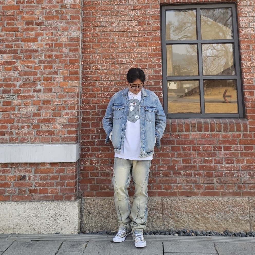 Converse x Stussy Chuck 70 High Leather Snakeskin 착용 스타일 - 1