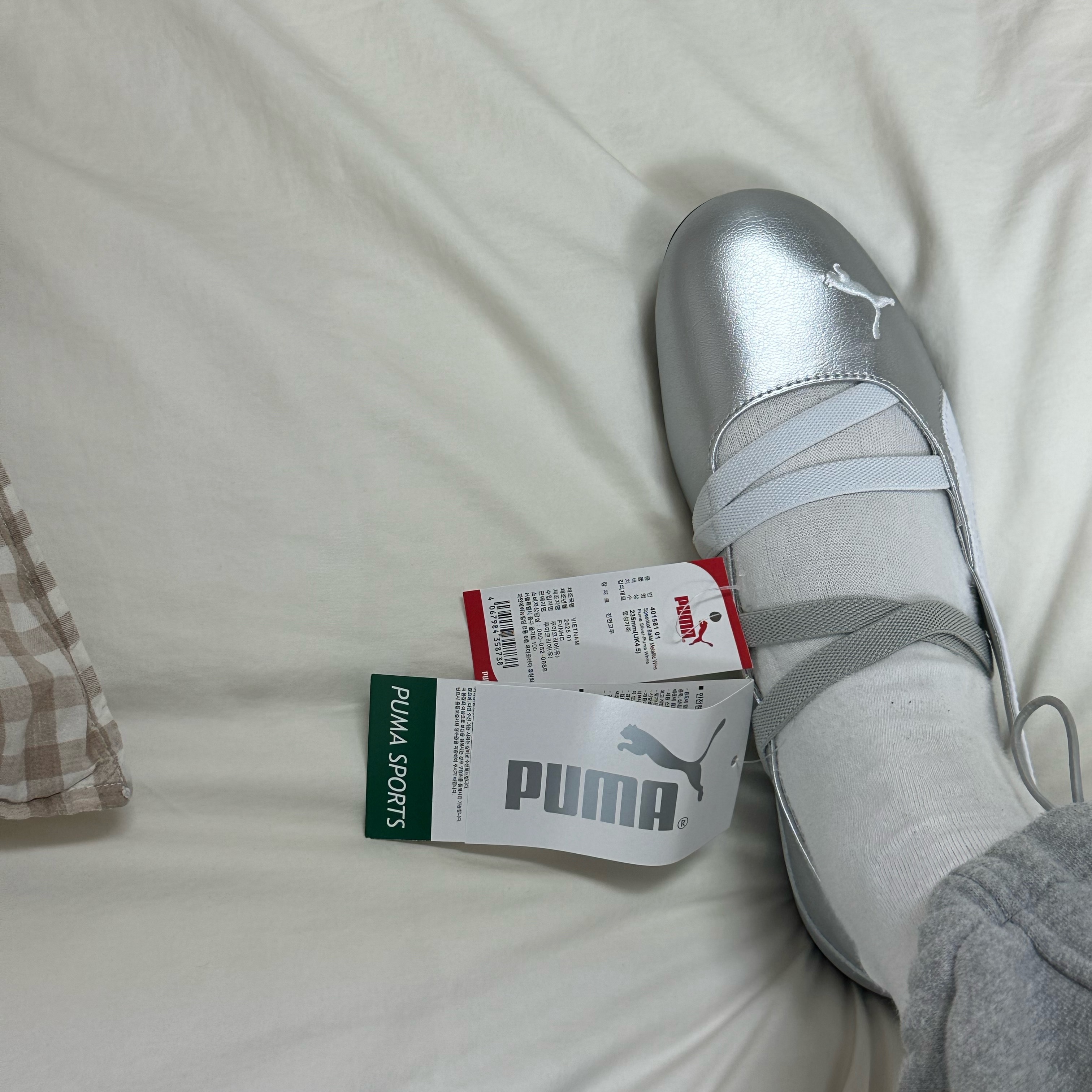 (W) Puma Speedcat Ballet Metallic Puma Silver Puma White 착용 스타일 - 1