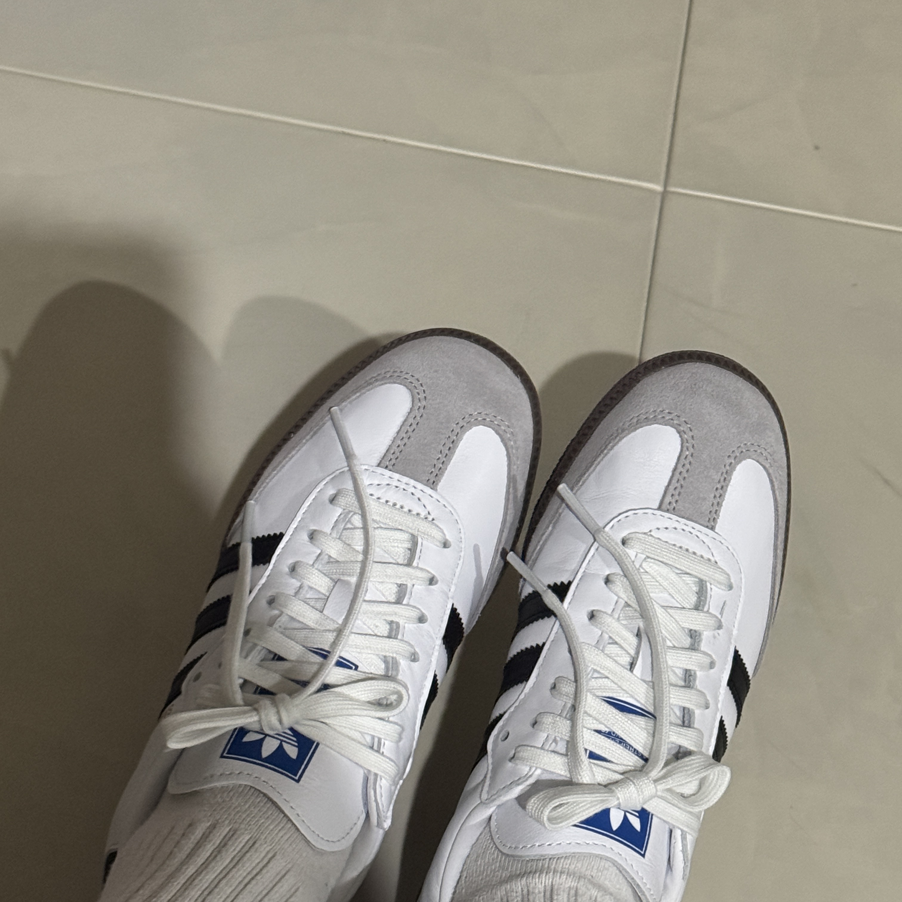 Adidas Samba OG Cloud White 착용 스타일 - 2