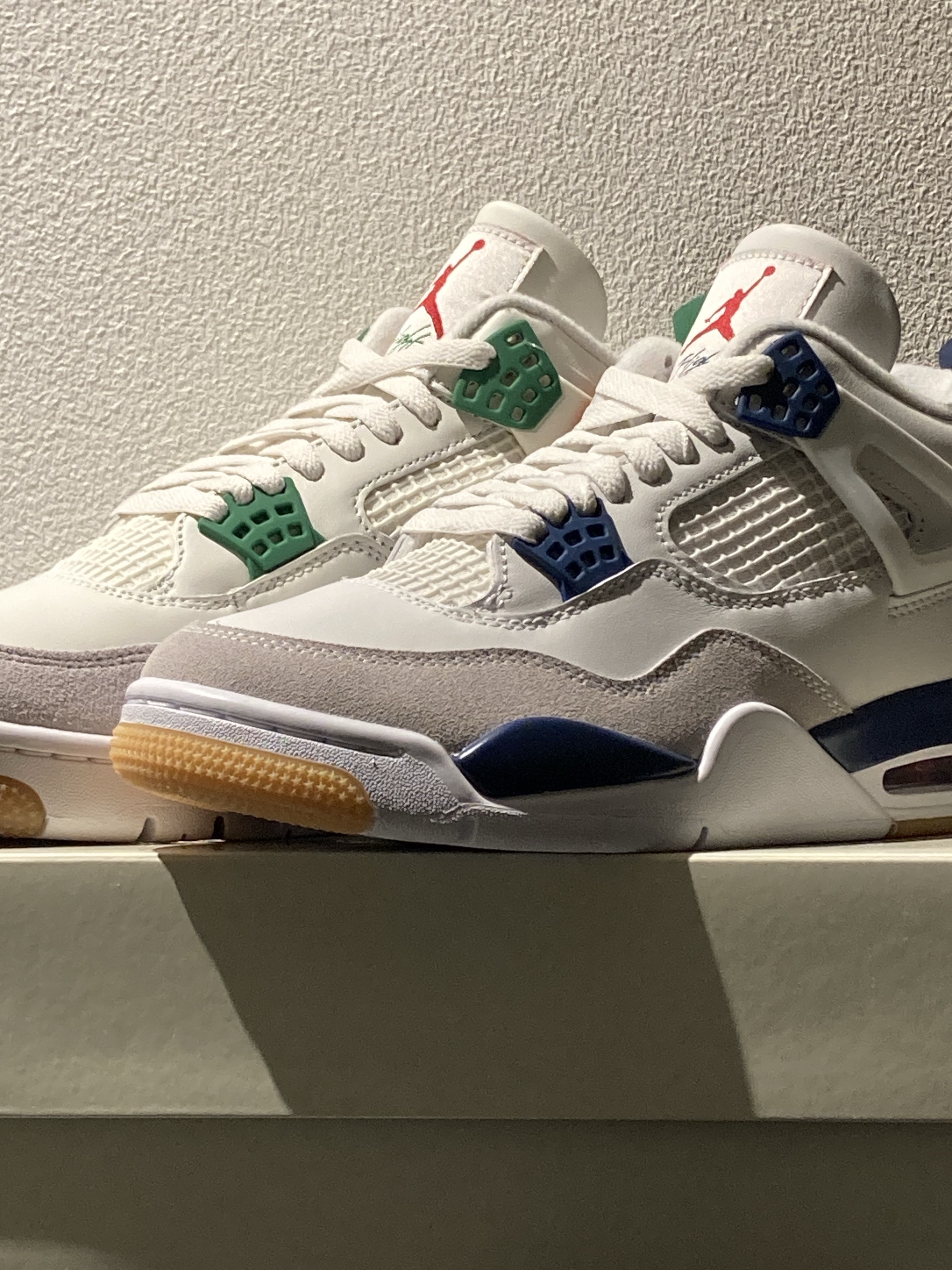 Jordan 4 x Nike SB Retro SP Pine Green, Jordan 4 x Nike SB Retro SP Navy 착용 스타일 - 3