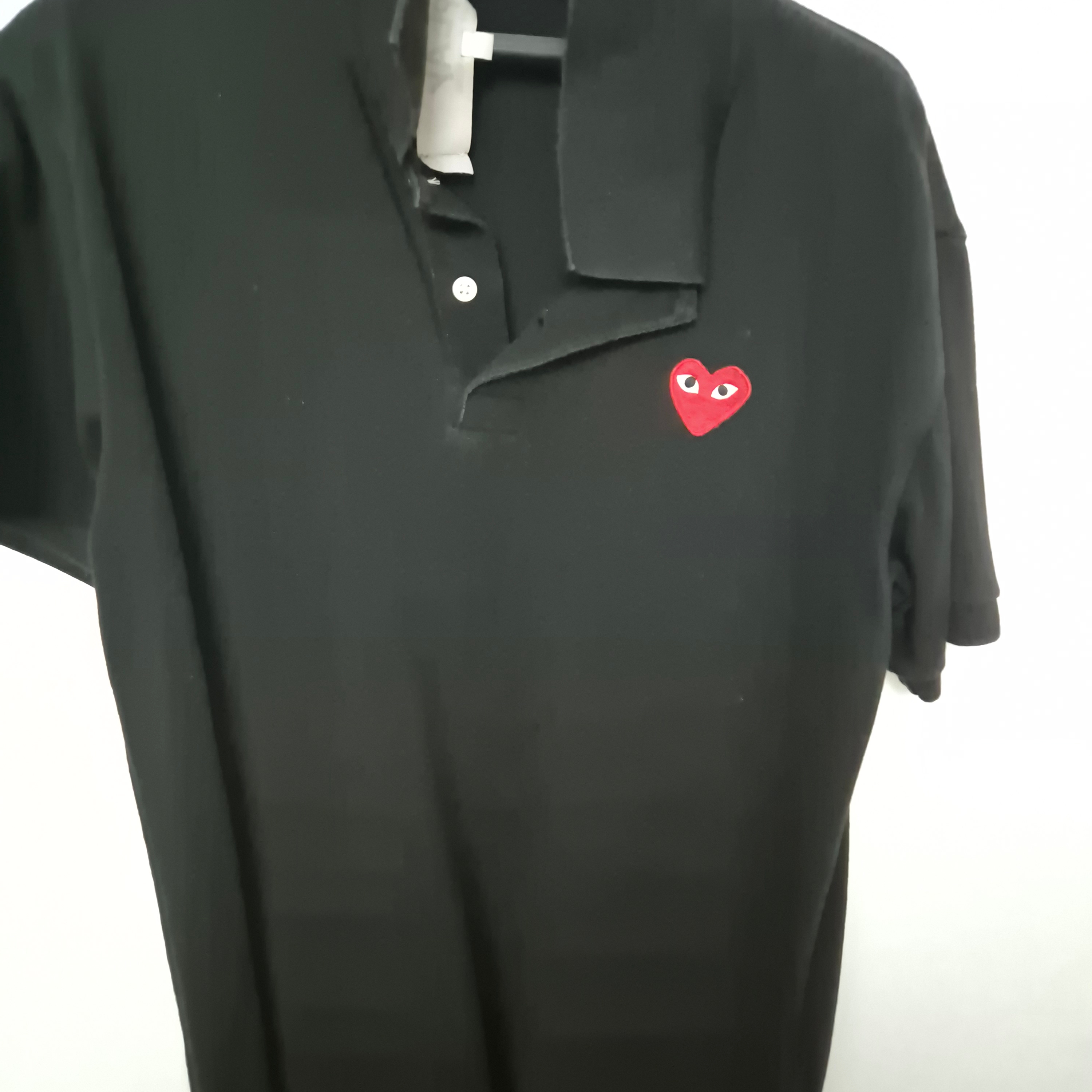 Play Comme des Garcons Red Heart Polo Shirt Black 착용 스타일