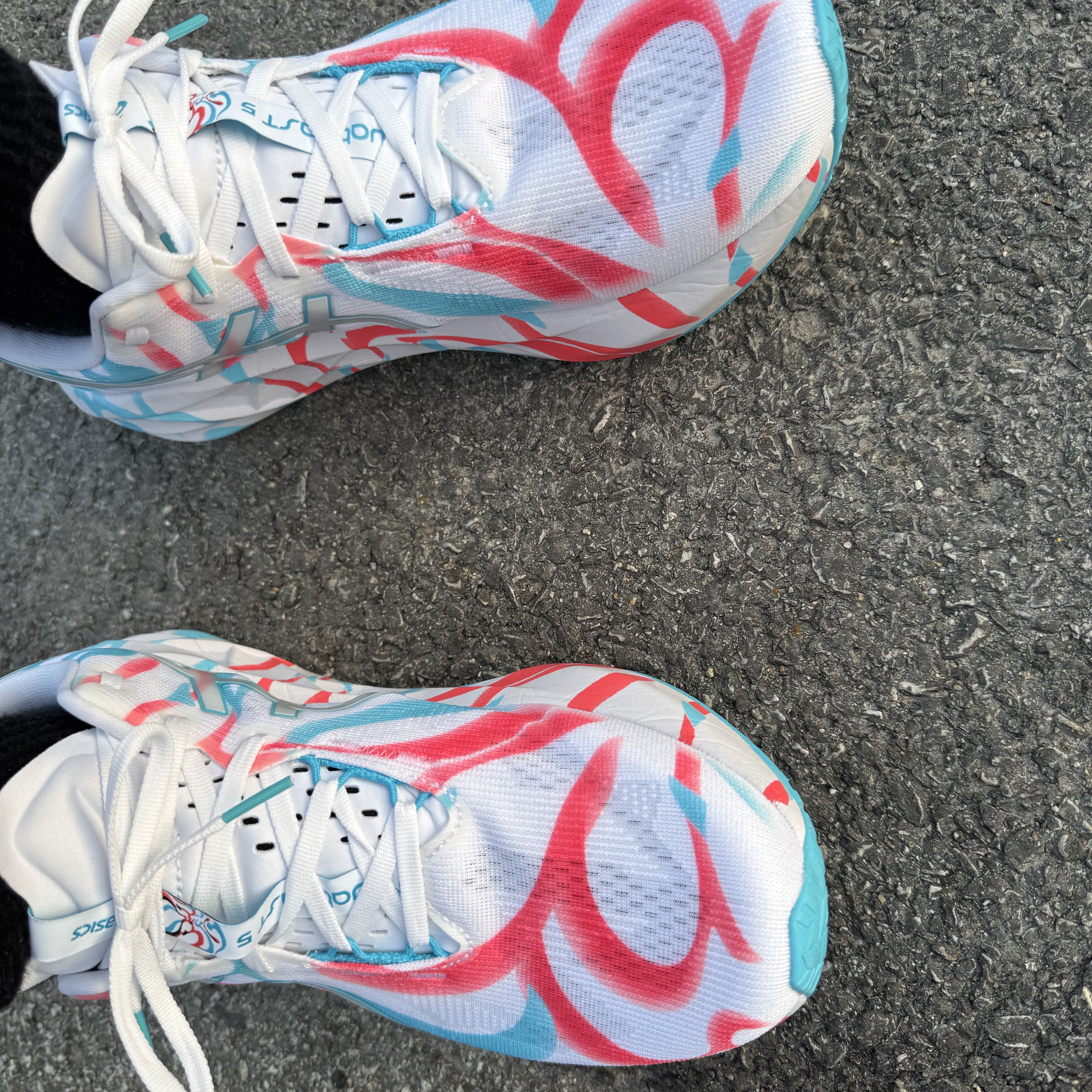 Asics Novablast 5 Tokyo White Aquarium 착용 스타일