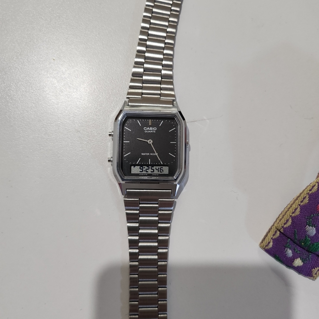 Casio AQ-230A-1DMQ 착용 스타일